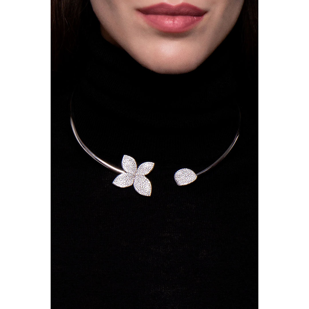 15302b-giardini-segreti-collier-single-flower-in-18k-white-gold-with-diamonds-model