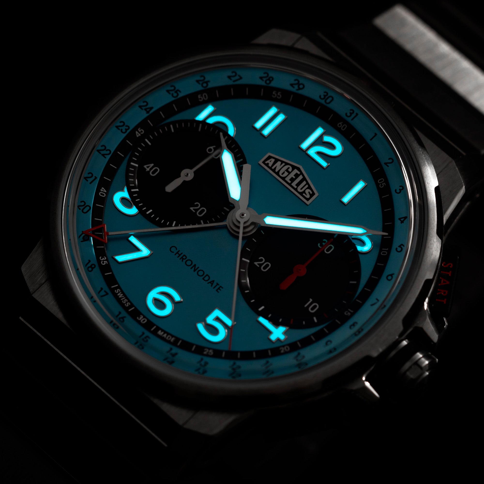 CHRONODATE-TITANIUM-STORM-BLUE-BRACELET-LUME