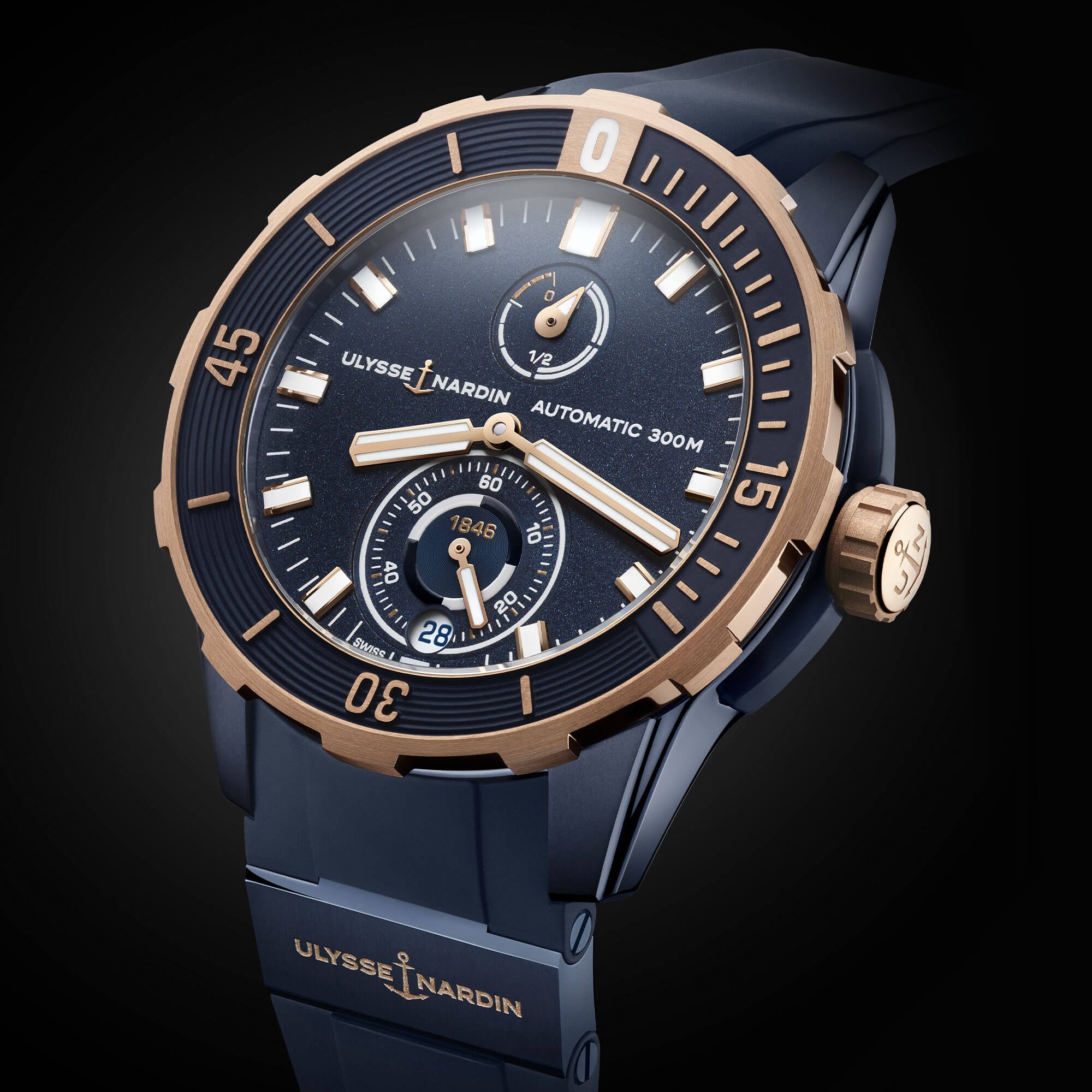 DIVER-BLUE-GOLD-44MM-1185-170-3_BLUE-LIFESTYLE-1