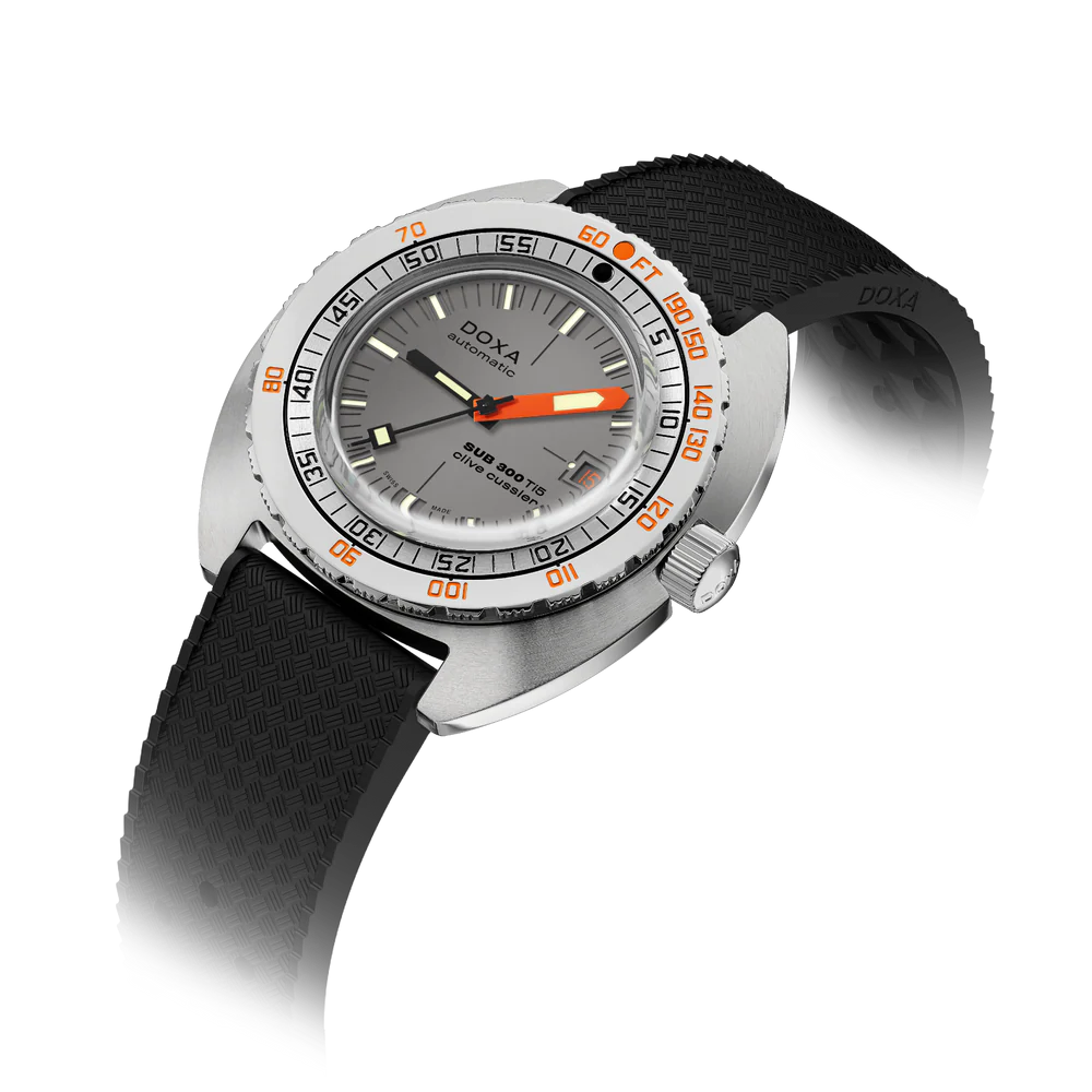 SUB 300 TI5 Cliver Cussler
