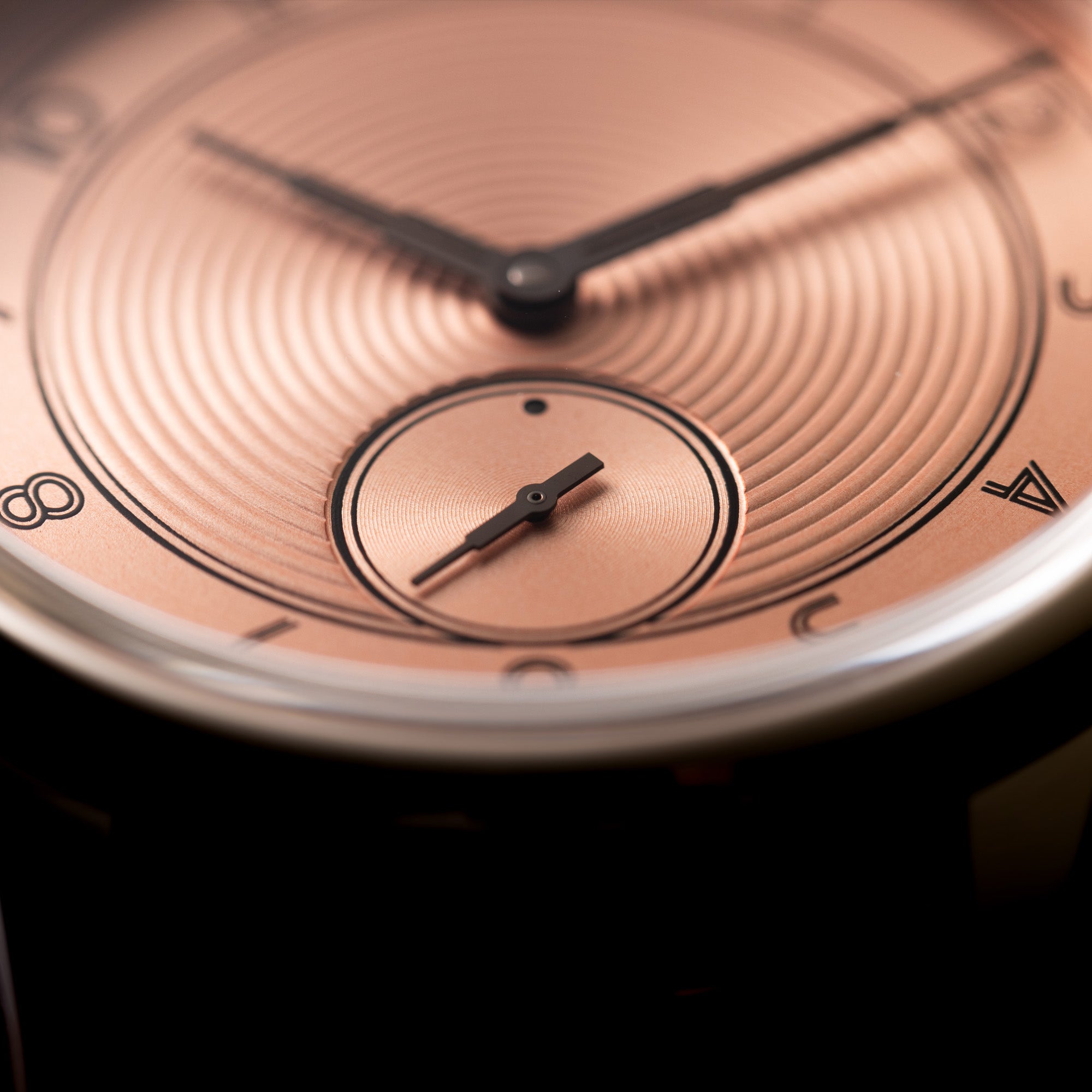 EXCELLENCE-LA-PETITE-SECONDE-METROPOLIS-THE-HOROPHILE-SALMON-DIAL