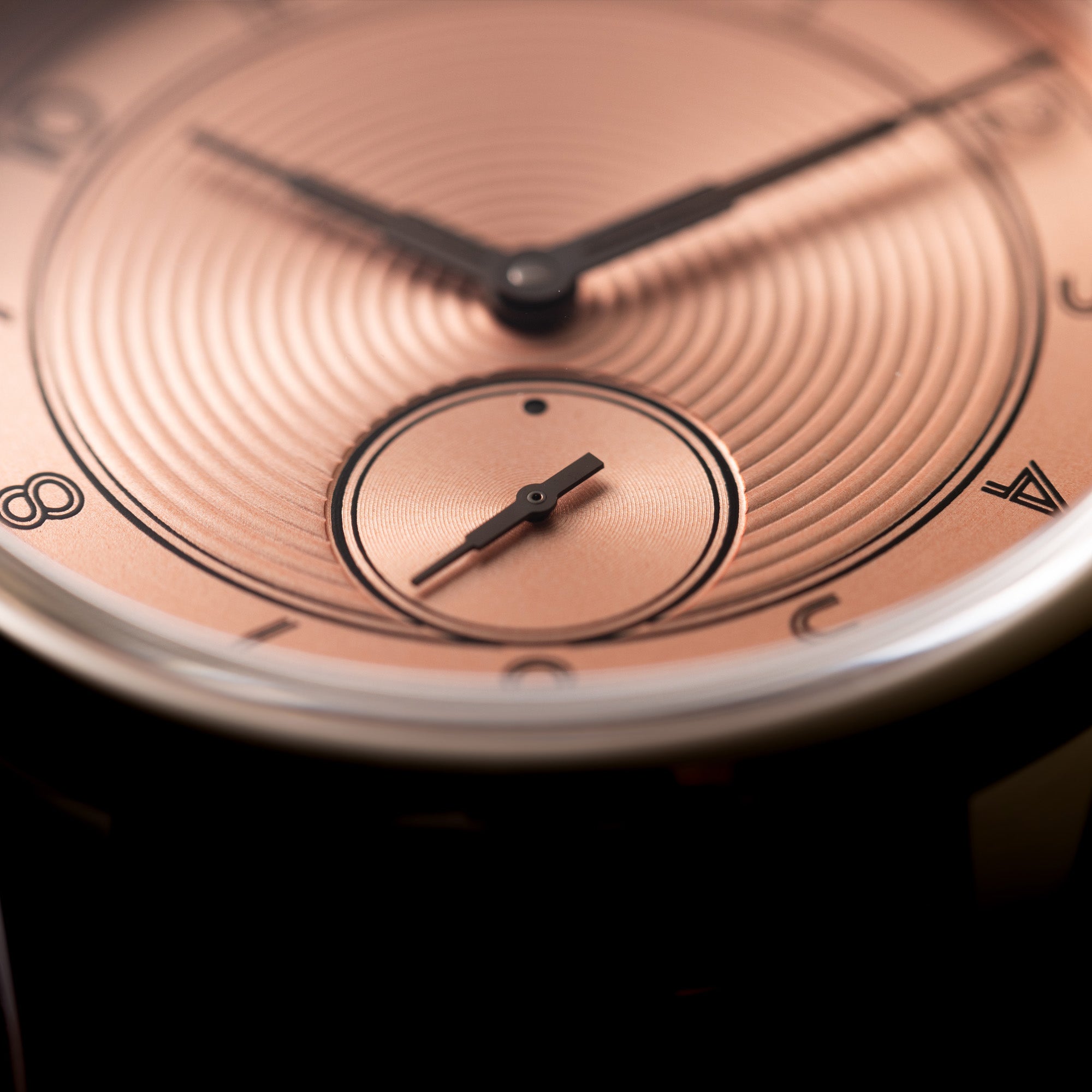       EXCELLENCE-LA-PETITE-SECONDE-METROPOLIS-THE-HOROPHILE-SALMON-DIAL