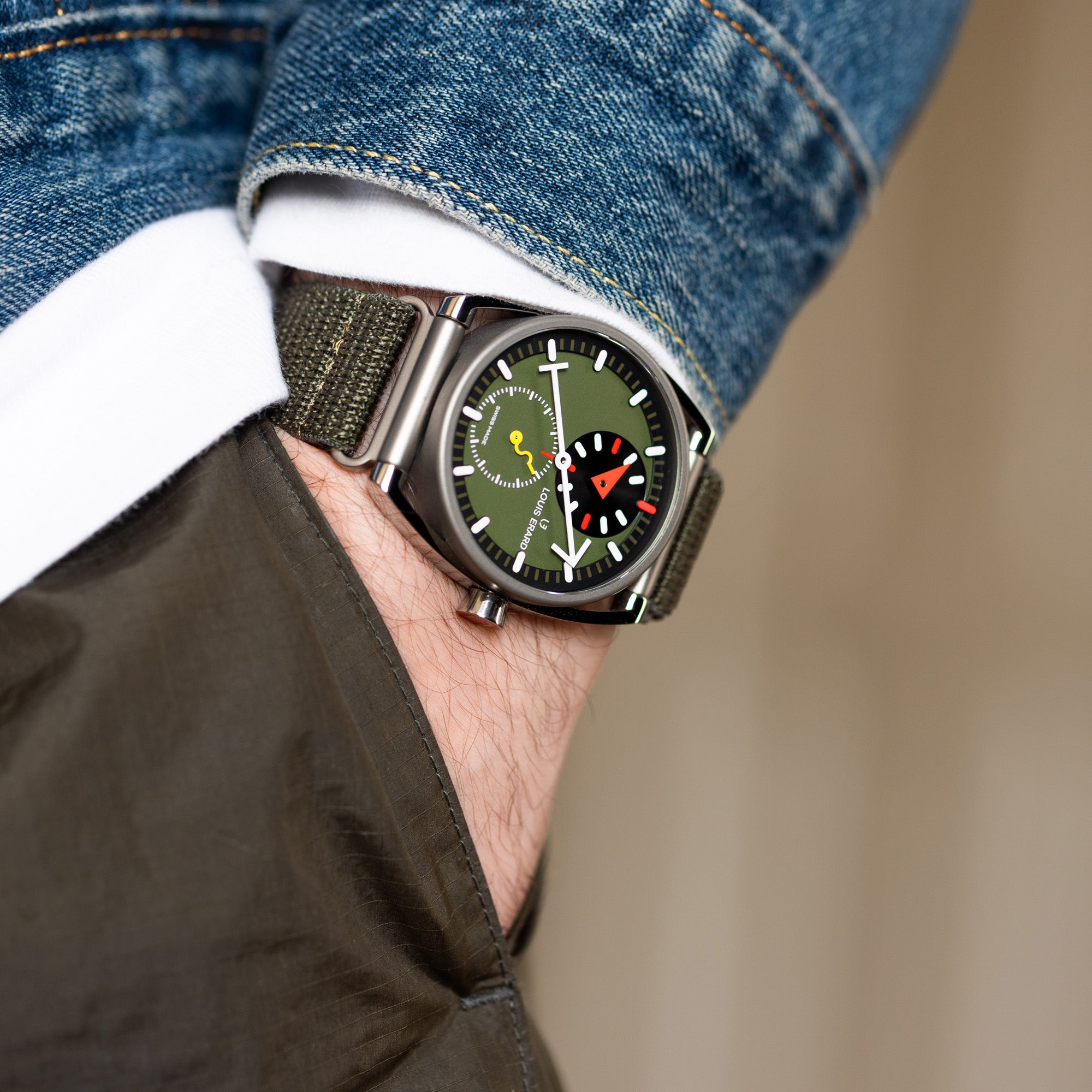 EXCELLENCE-LE-Regulateur-Louis-Erard-x-Alain-Silberstein-Khaki-WRIST