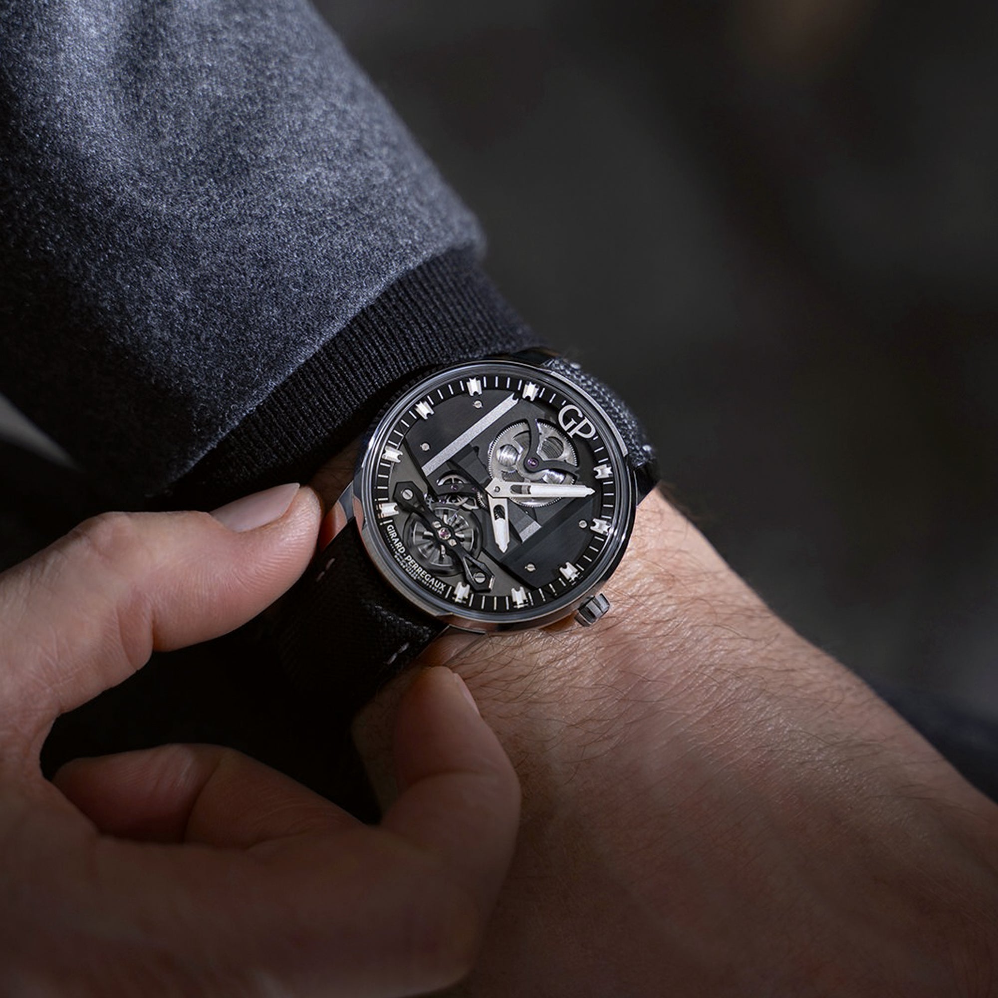 FREE-BRIDGE-wrist