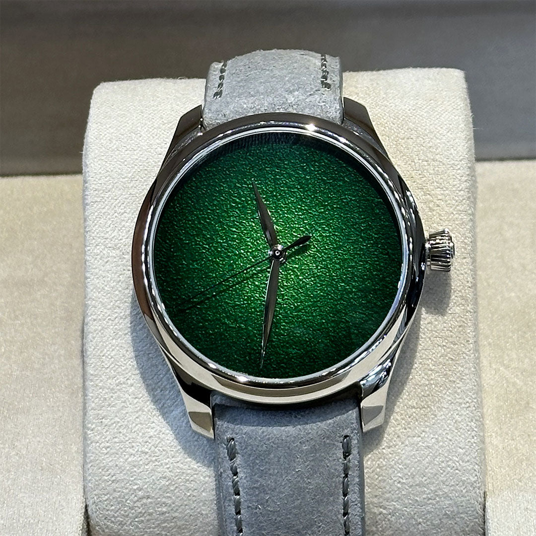 MOSER ENDEAVOUR CENTRE SECONDS CONCEPT LIME GREEN