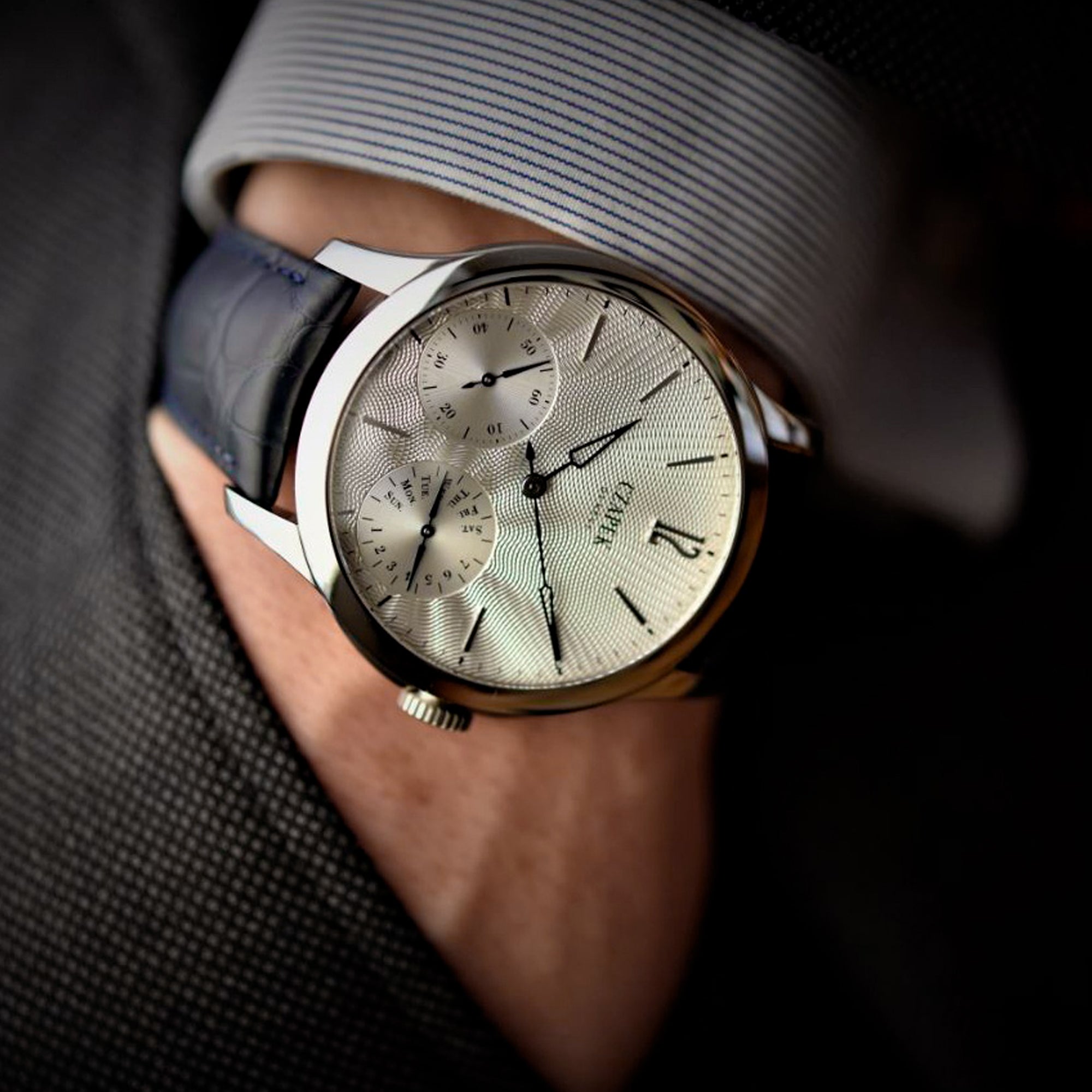 QUAI-DES-BERGUES-AURORA-BOREALIS-4_10-LIMITED-EDITION-lifestyle