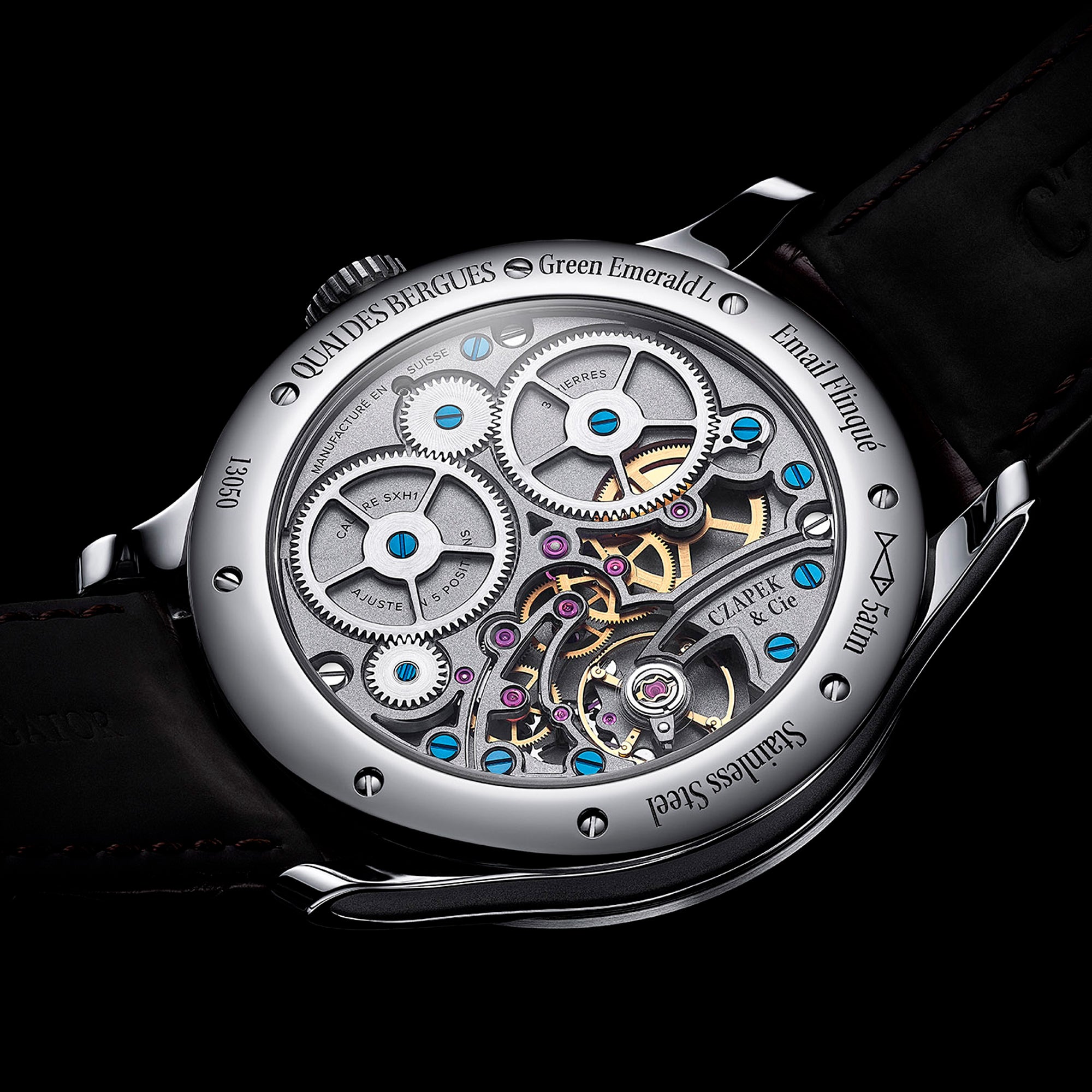 QUAI-DES-BERGUES-SAPPHIRE-BLUE-L-MOVEMENT