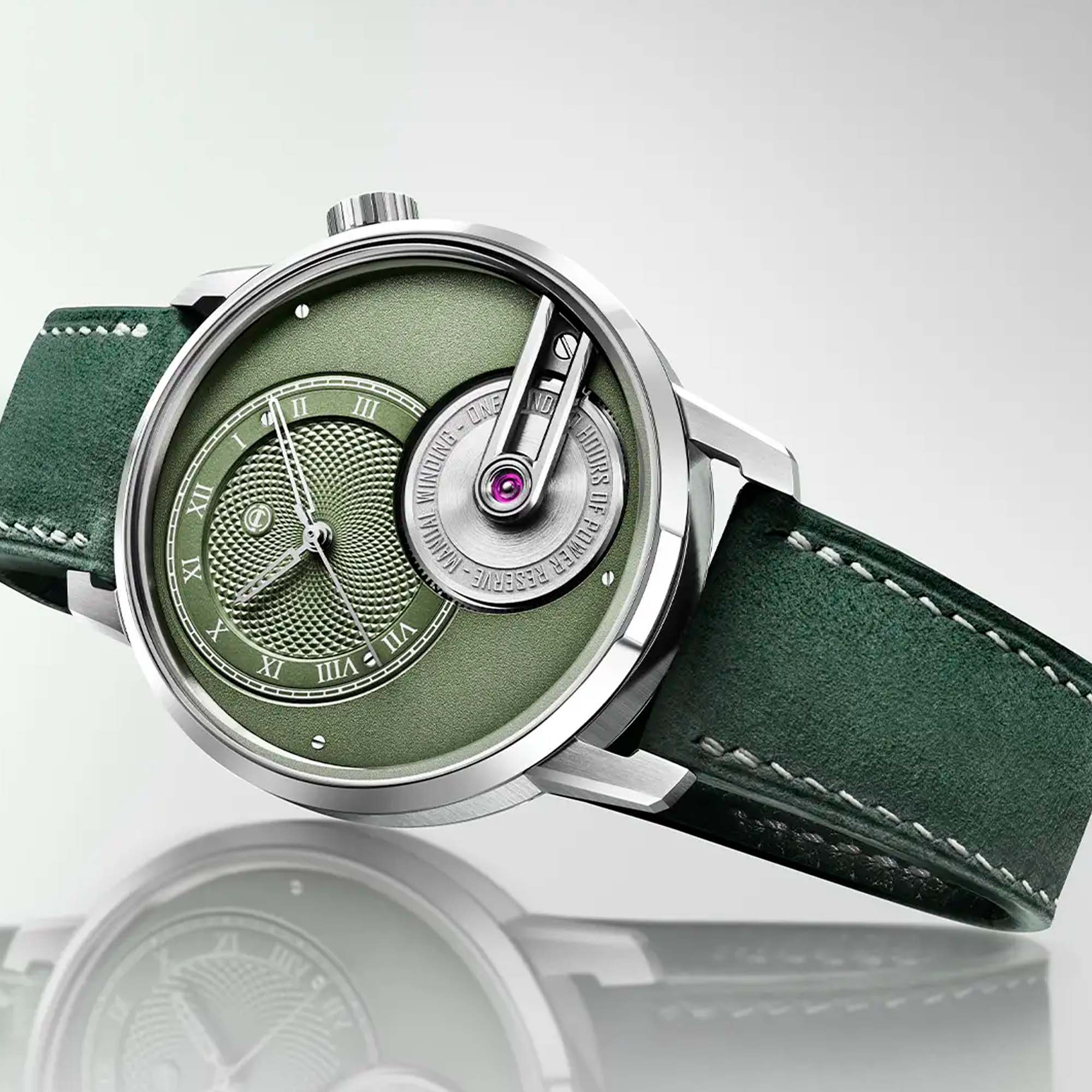 A bold green dial and meticulous hand finishing set the Armin Strom Tribute 1 Green apart. An independent masterpiece that elevates modern dress watch design.