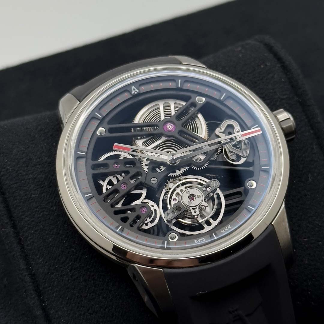 ANGELUS U40 RACING TOURBILLON SKELETON TITANIUM