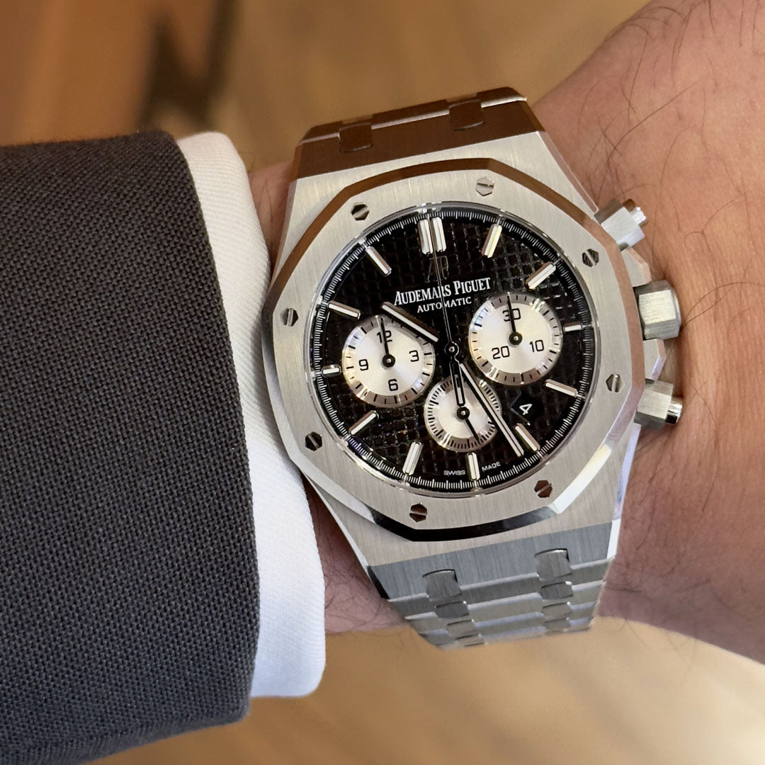 ap-black-dial-steel-chrono-royal-oak-wrist-shot