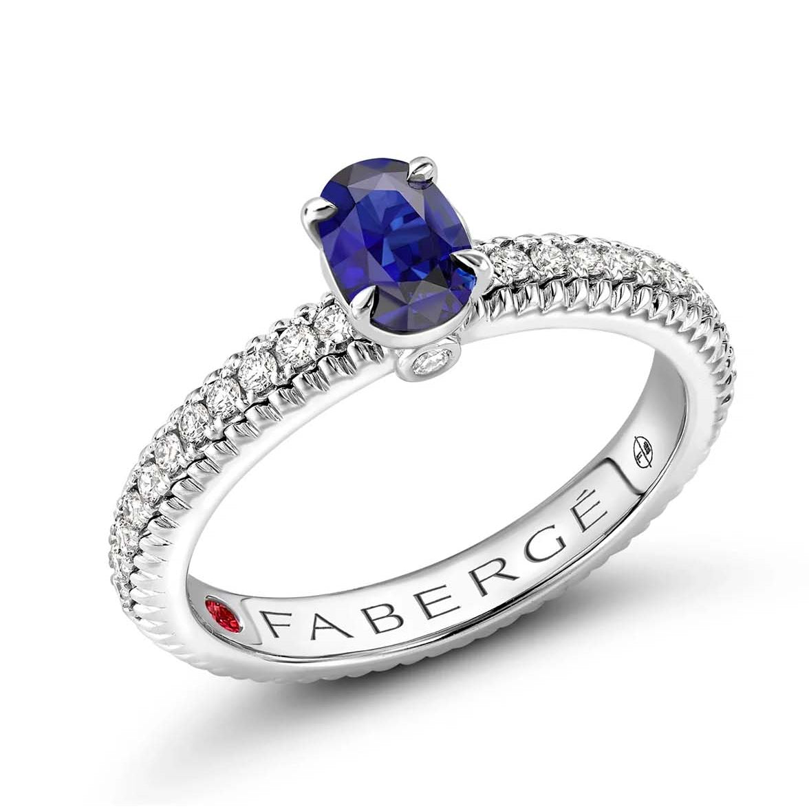 colours-of-love-fluted-blue-sapphire-ring-with-diamond-shoulders-831rg2748_23