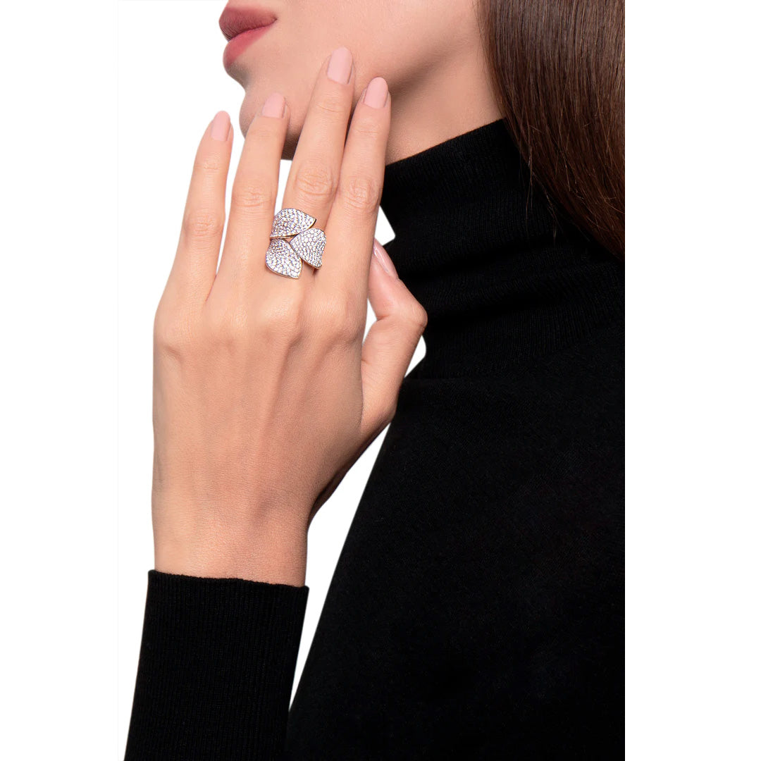Analyzing image giardini-segreti-ring-ring-18k-white-gold-diamonds-three-leaves-15171b-model-1