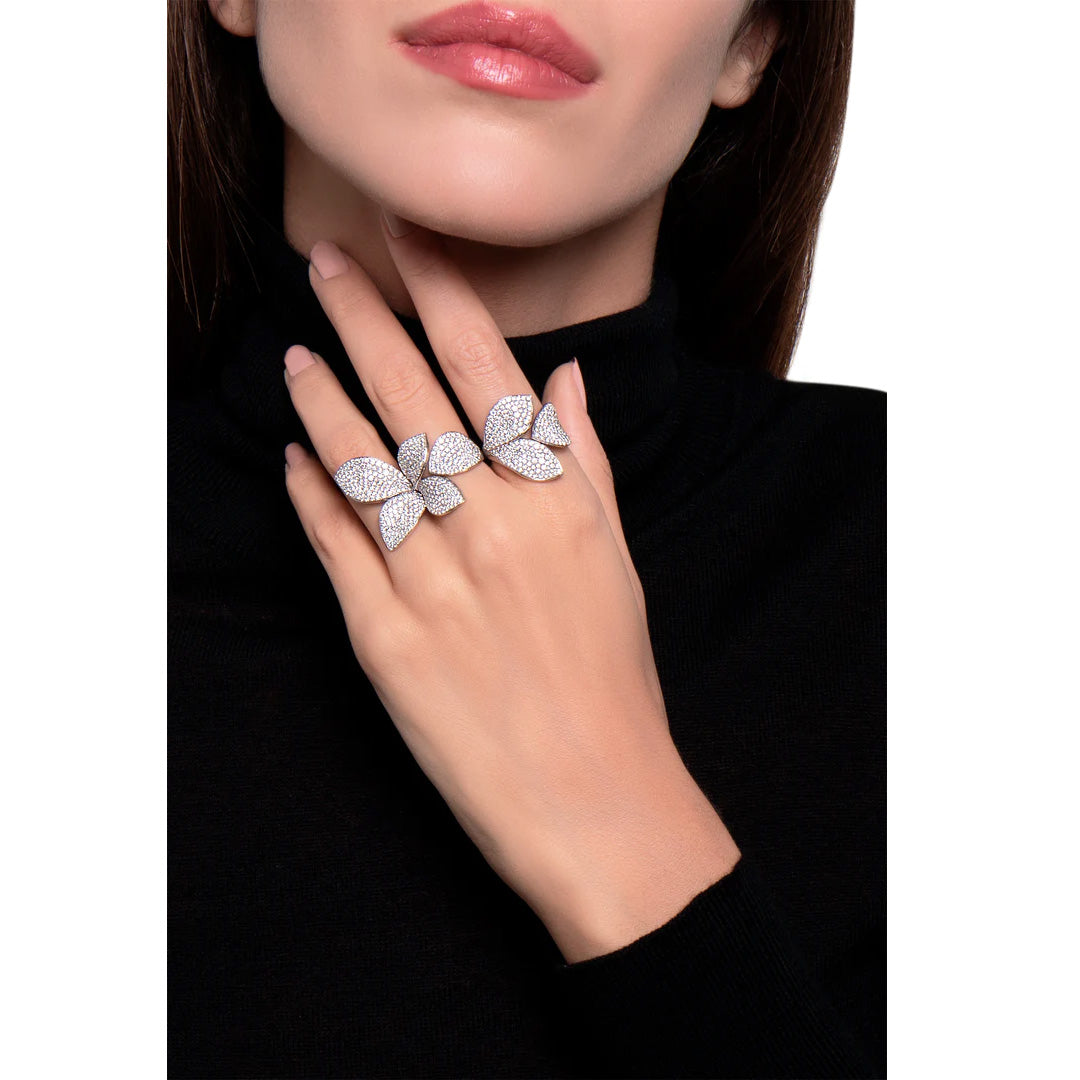 Analyzing image giardini-segreti-ring-ring-18k-white-gold-diamonds-three-leaves-15171b-model-2
