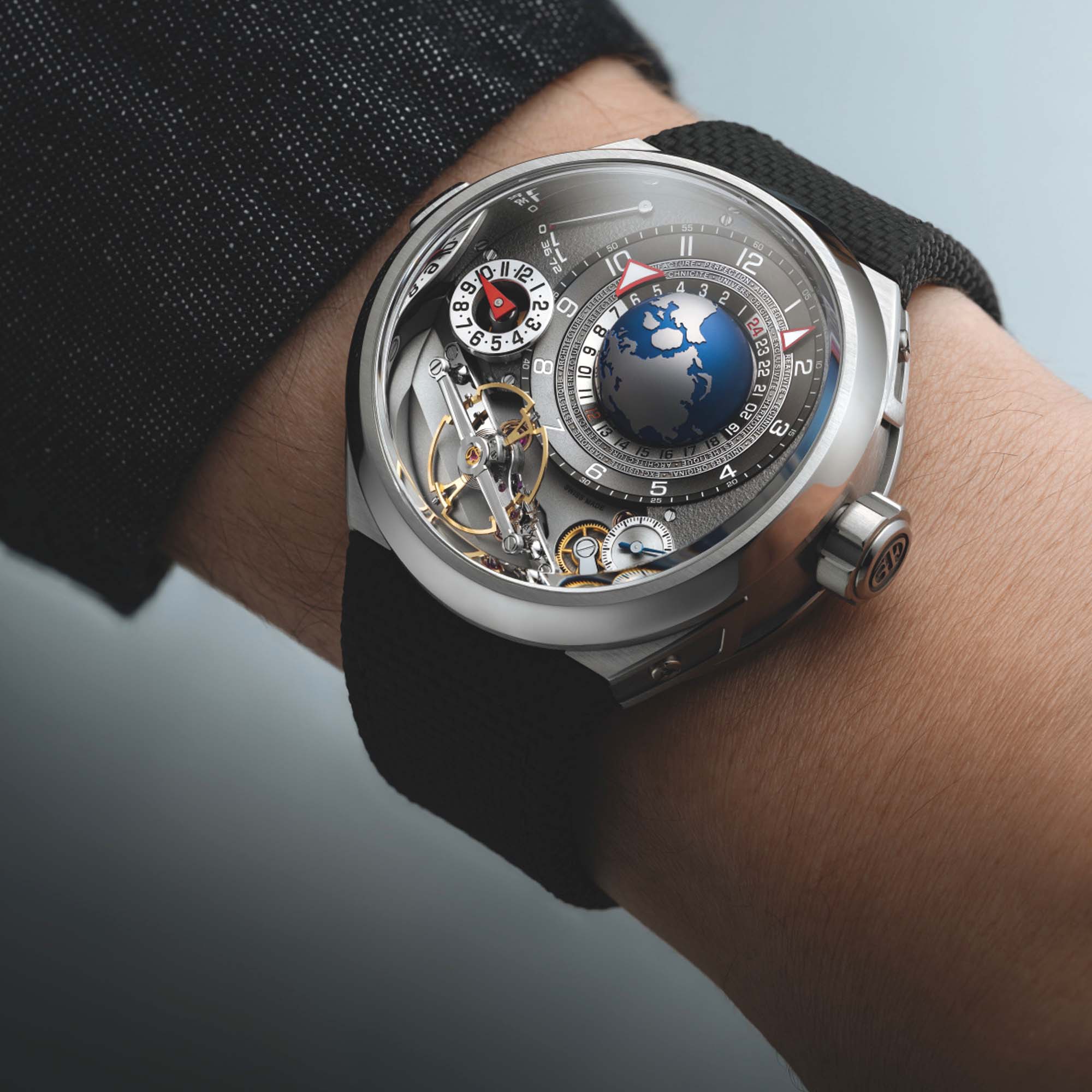gmt-balancier-convexe-42.90-mm-ltd-to-22-wrist