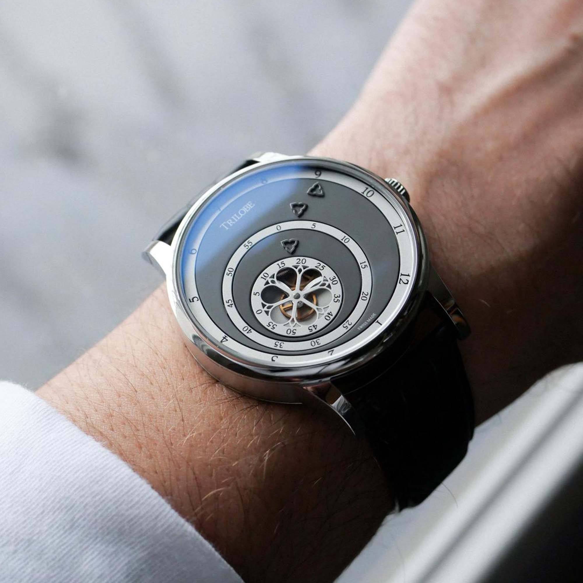 les-matinaux-steel-grey-40.5-lm04g-wrist