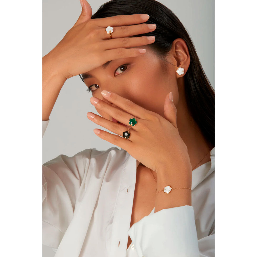 petit-joli-ring-18k-rose-gold-with-onyx-and-diamonds-16126r-model-1