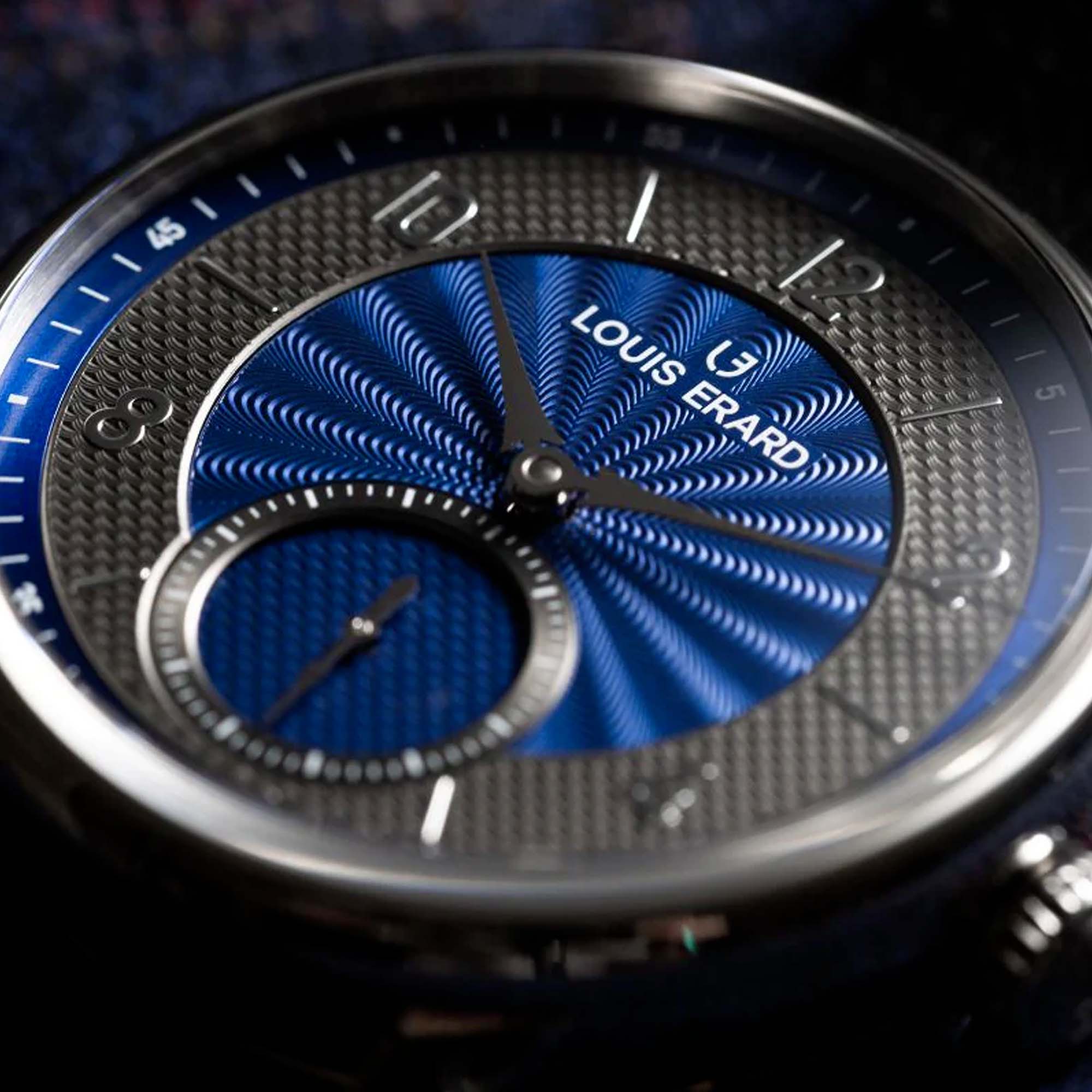 petite-seconde-guilloche-anthracite-blue-dial