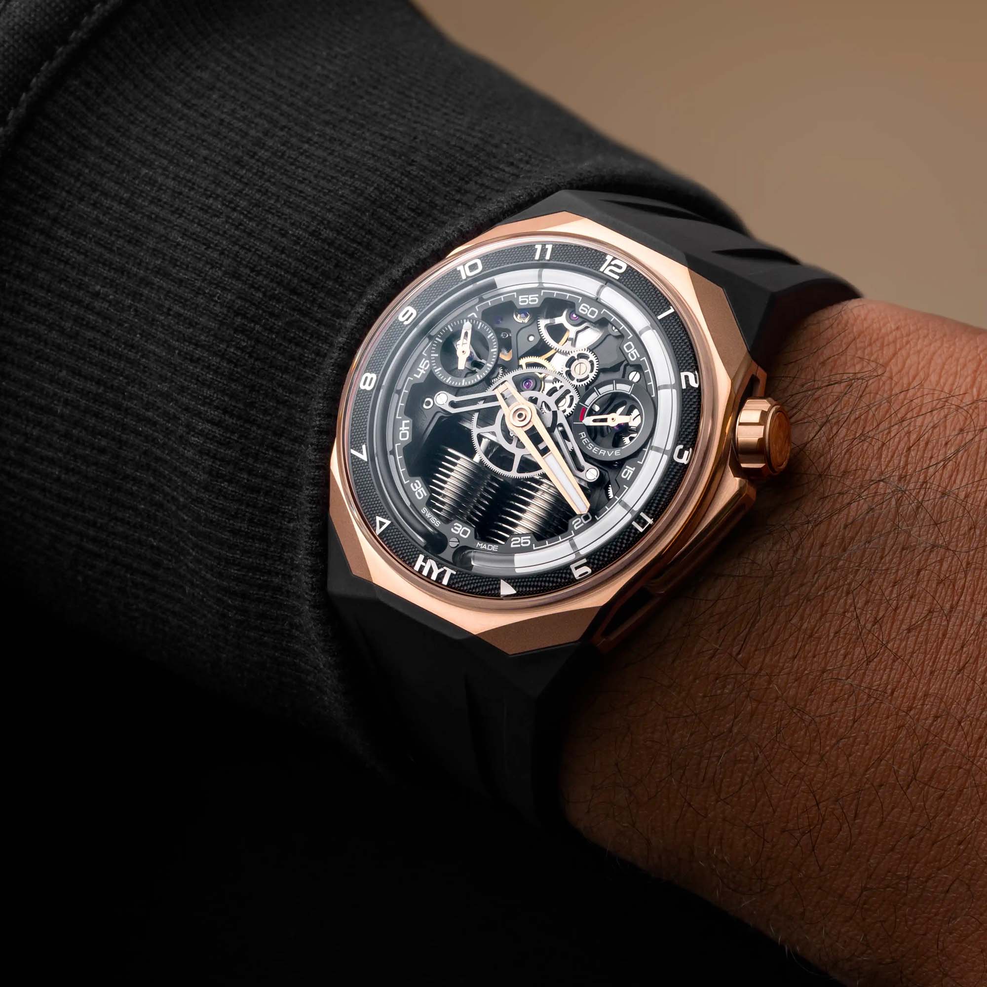 s1-5n-gold-titanium-fally-ipupa-limited-edition-of-8-h03473-a-wrist