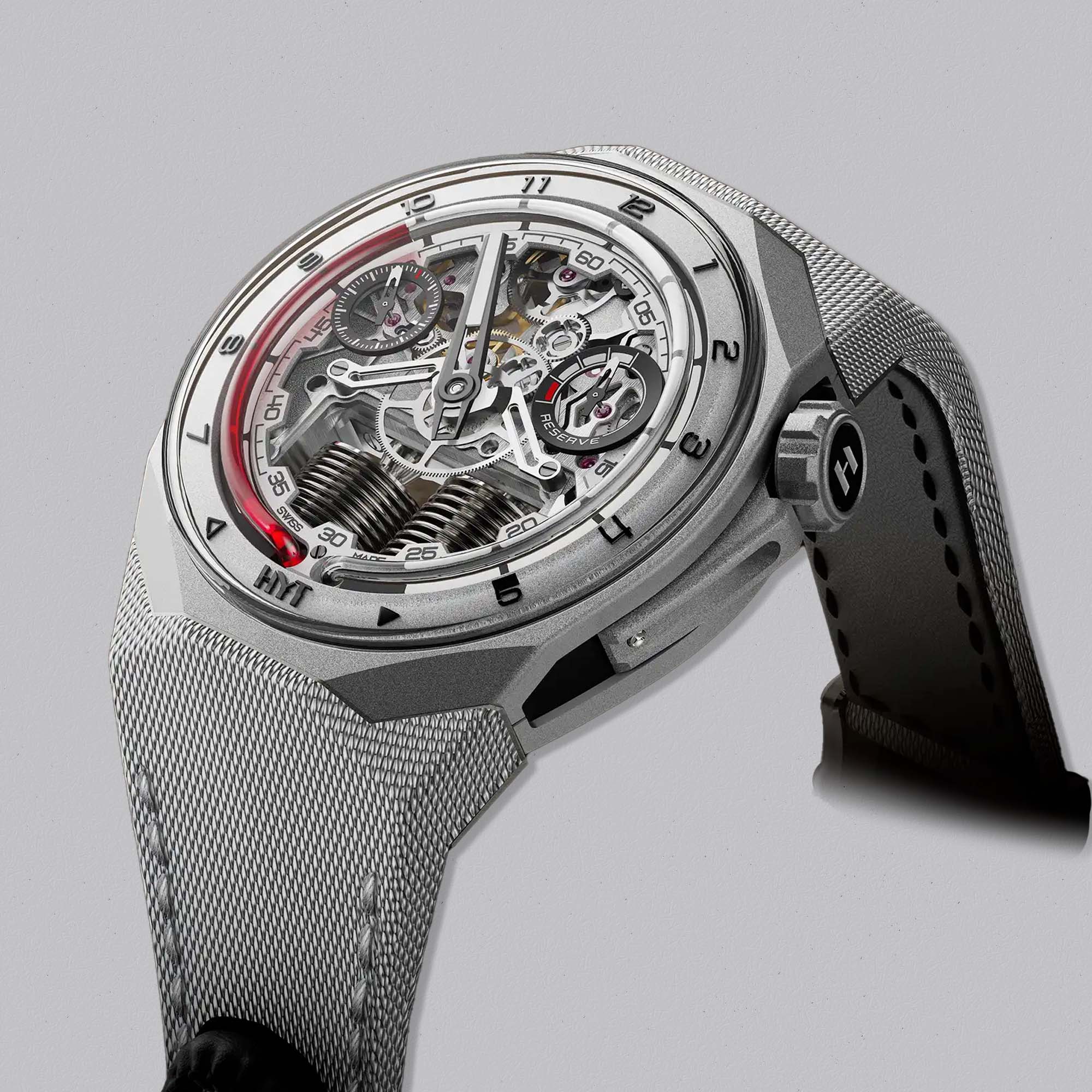 s1-bead-blasted-titanium-red-angle-2