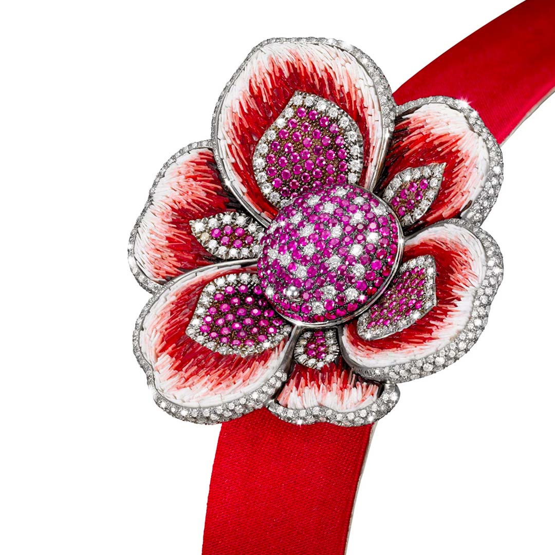 The SICIS JEWELS Ruby Watch is an extraordinary timepiece sculpted in rubies and micromosaic. Precision meets passion in this haute joaillerie creation.