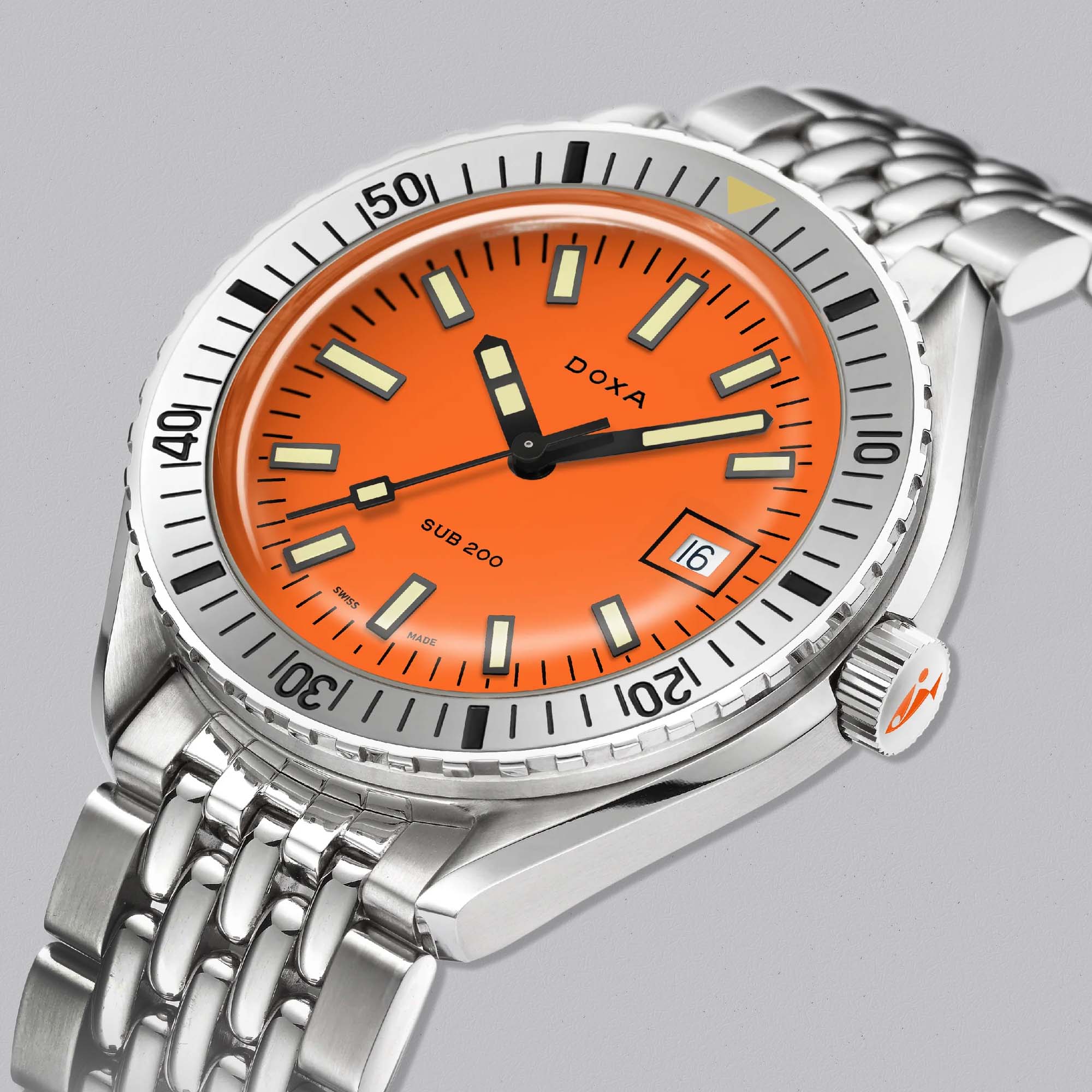 The Doxa SUB 200 Professional pairs a classic stainless steel bezel with a robust steel bracelet, delivering vintage dive style and Swiss reliability.