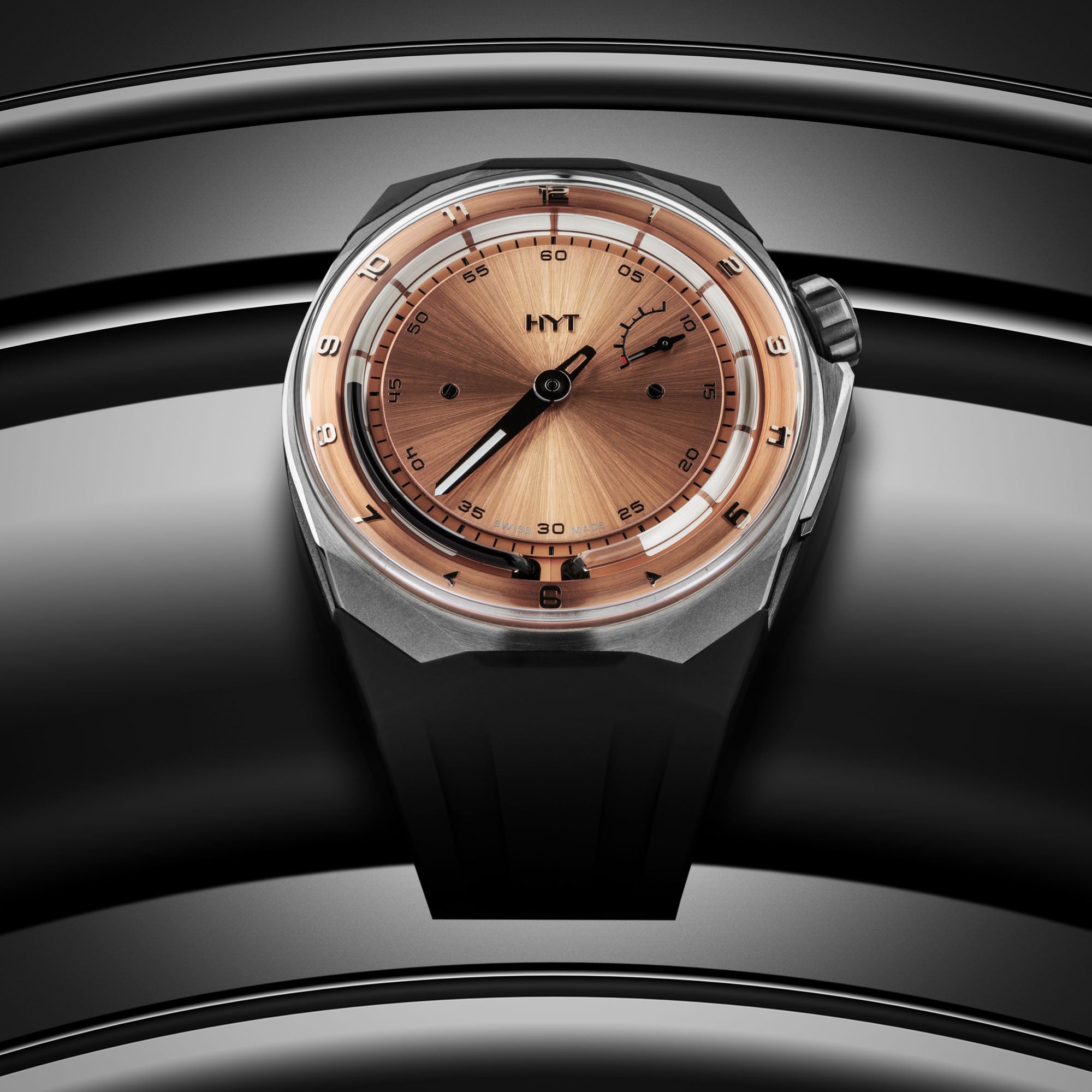 t1-series-titanium-salmon-lifestyle