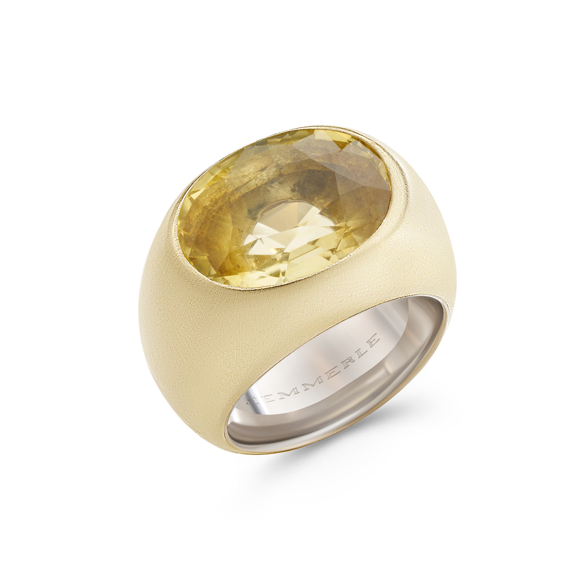 18k-yellow-and-white-gold-ring-with-central-yellow-sapphire 