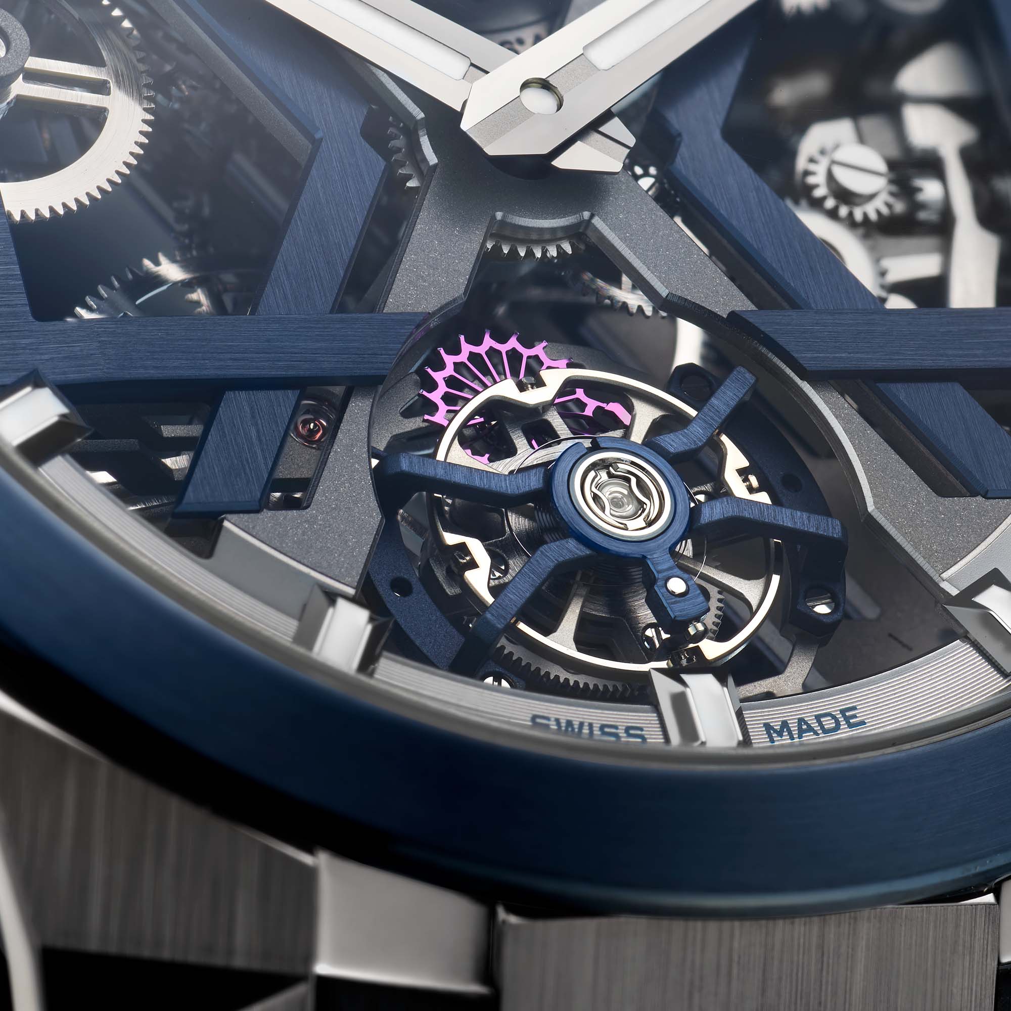 45mm-blast-tourbillon-blue-titanium-ceramic-rubber-strap-1723-400-3a_03-tourbillon