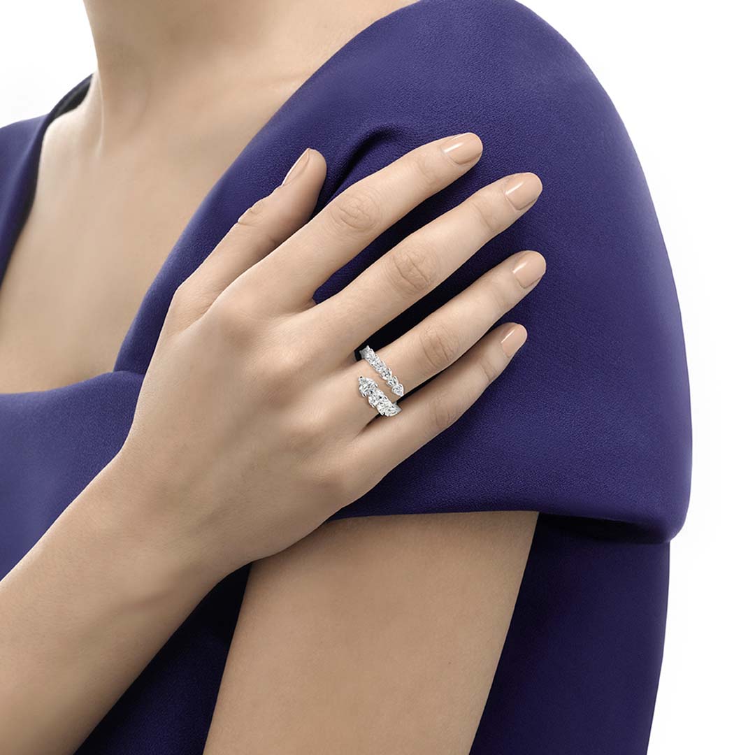 Recarlo Anniversary Love Ring R67CO004_235 – a refined Italian diamond ring that captures elegance, passion, and everlasting beauty.