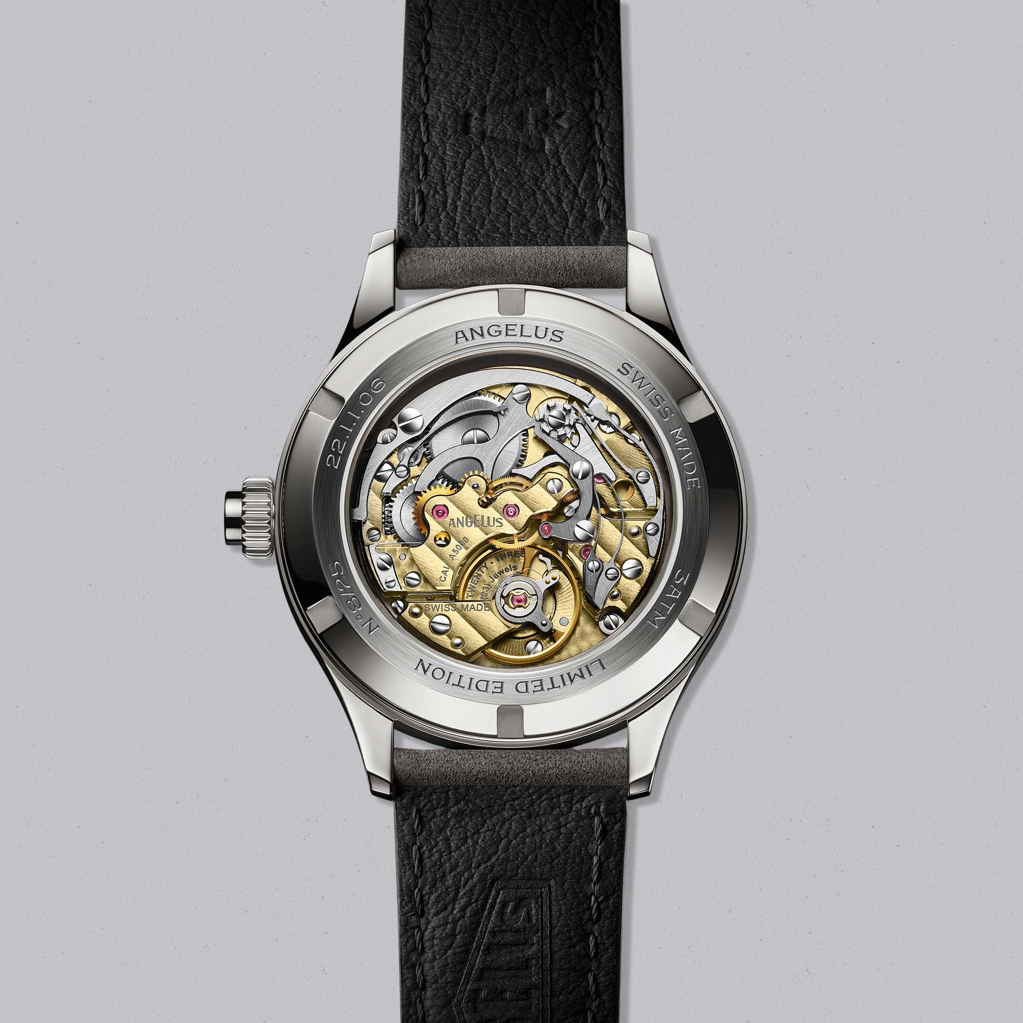 Discover the Angelus Chronographe Télémetre Steel Rose, limited to 25 watches worldwide—heritage chronograph style in a rare collector’s piece.