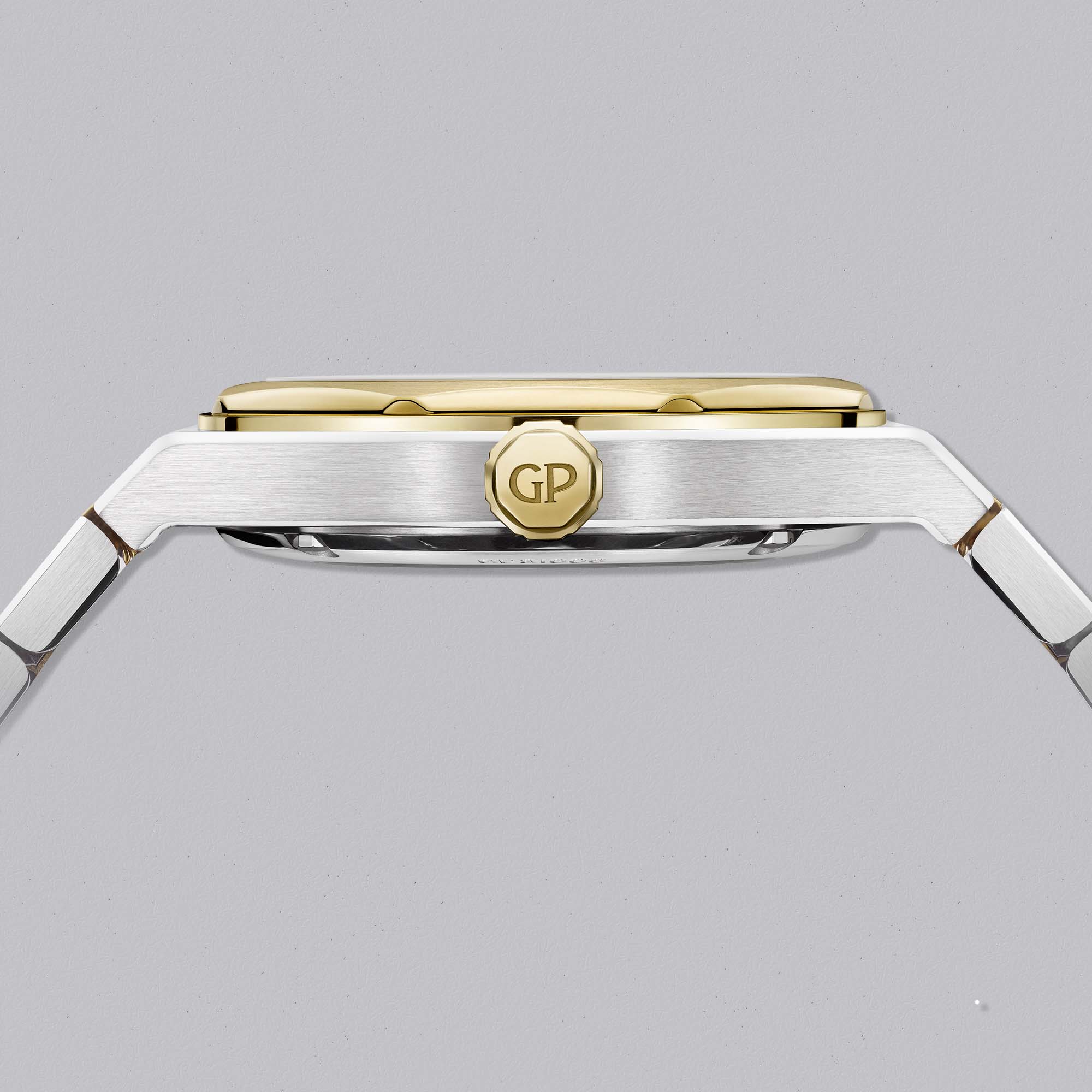 Explore the Girard-Perregaux Laureato Fifty, a limited edition of 200 pieces combining heritage, precision, and the enduring Laureato case.