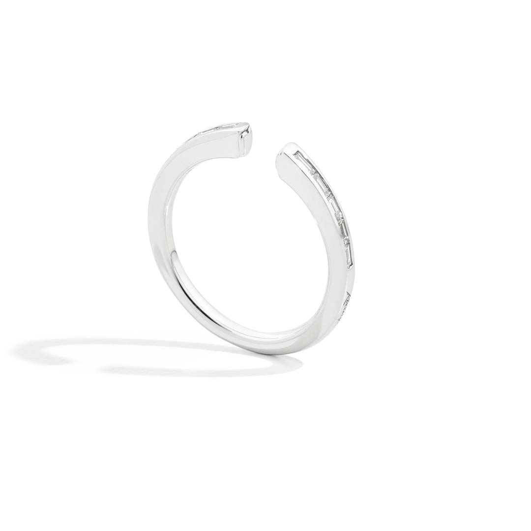 Celebrate your story with the Recarlo White Gold Baguette Half Eternity Ring, featuring precise diamond cuts and timeless Italian craftsmanship.