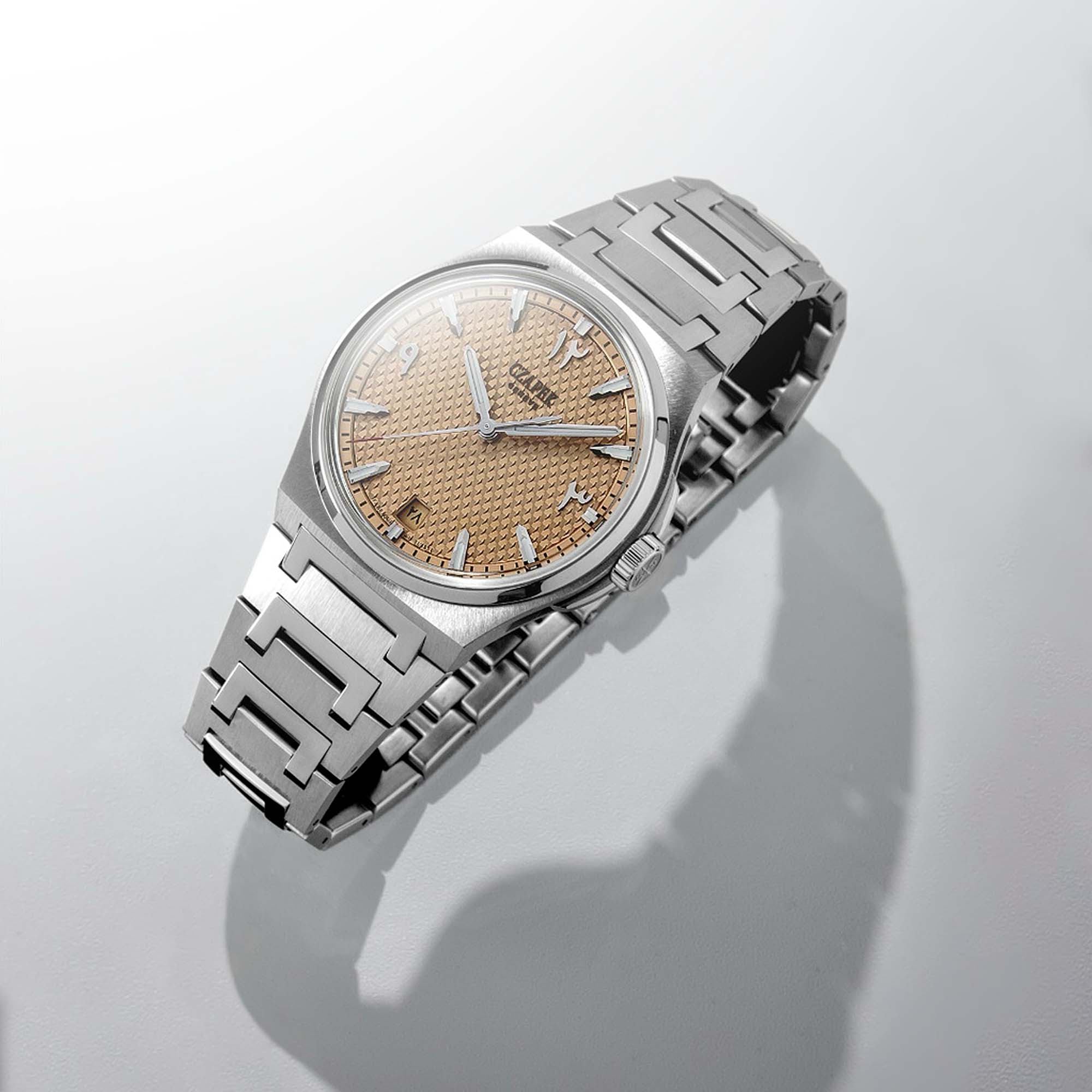 aantarctique-passage-de-drake-sahara-sands-40.5mm-limited-edition-of-25-front-view