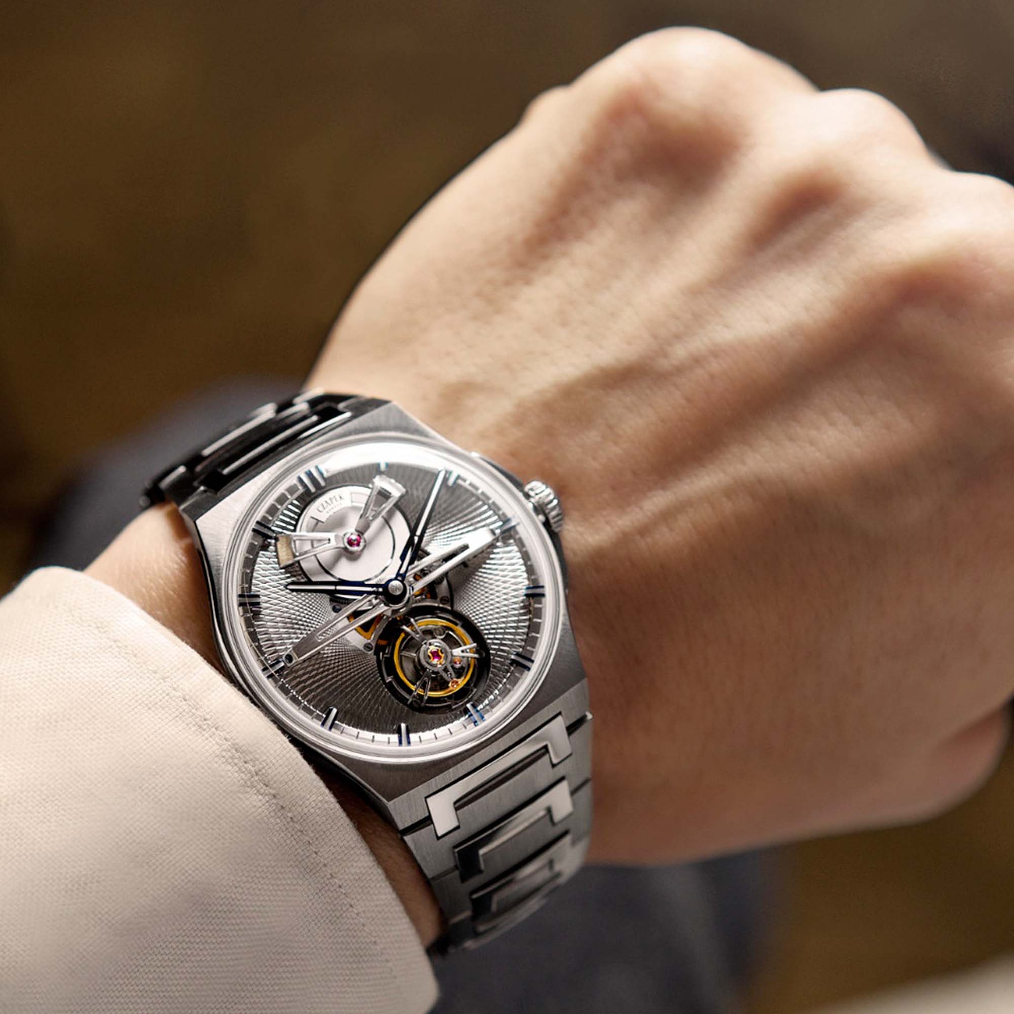 antarctique-passage-de-drake-tourbillon-secret-alloy-limited-edition-of-50-wrist