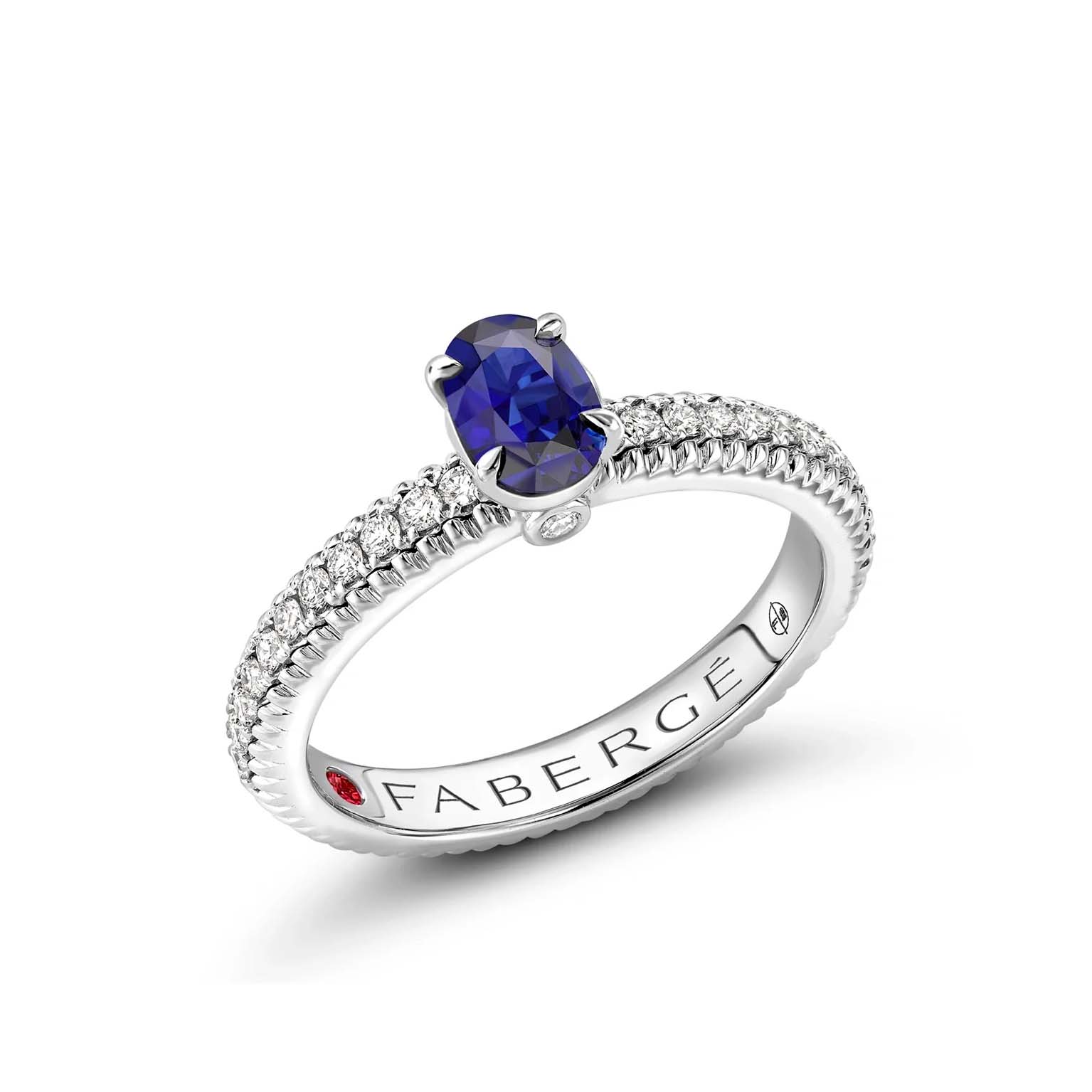 colours-of-love-fluted-blue-sapphire-ring-with-diamond-shoulders-831rg2748_23