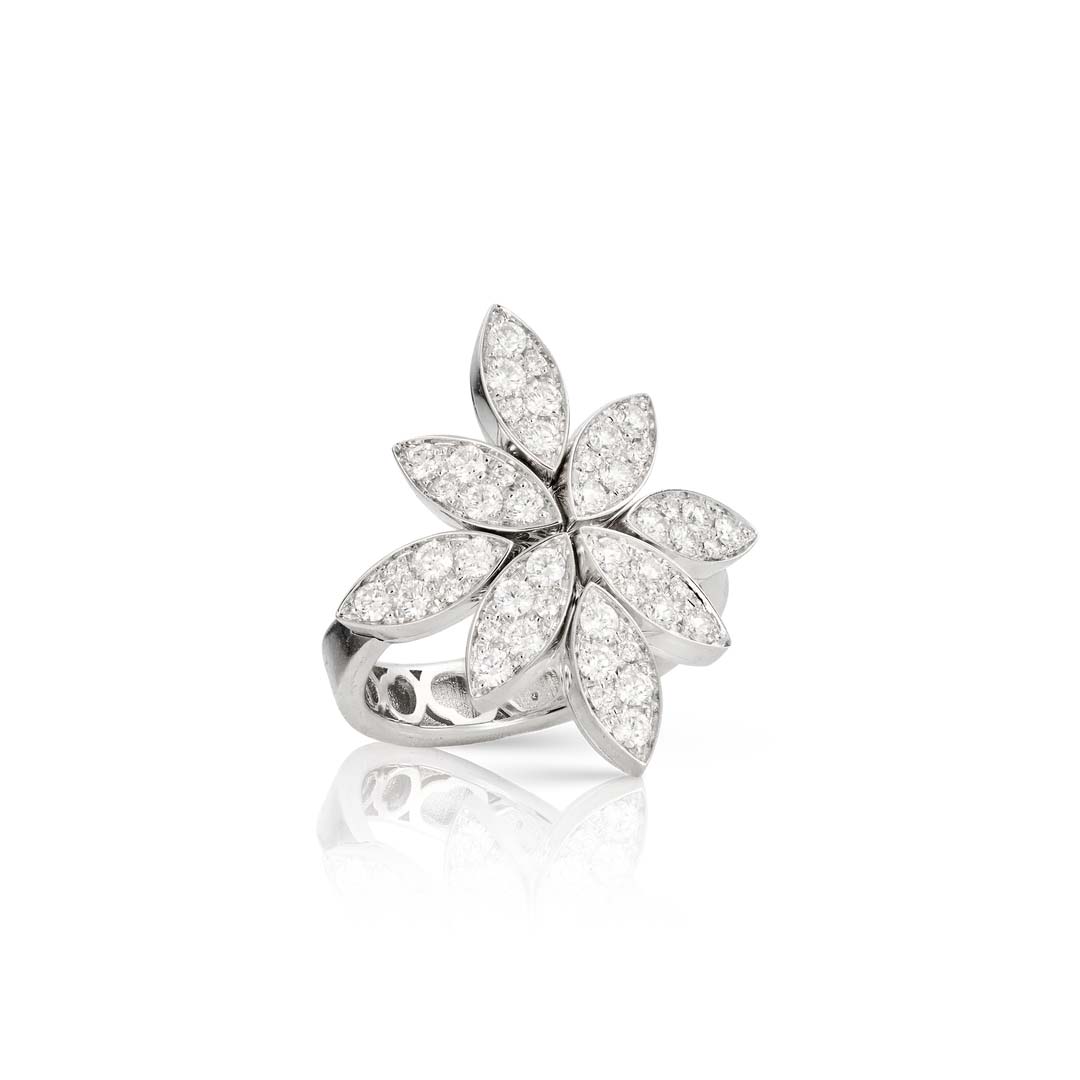 ghirlanda-luce-di-loto-ring-white-gold-diamonds-16692b-hero