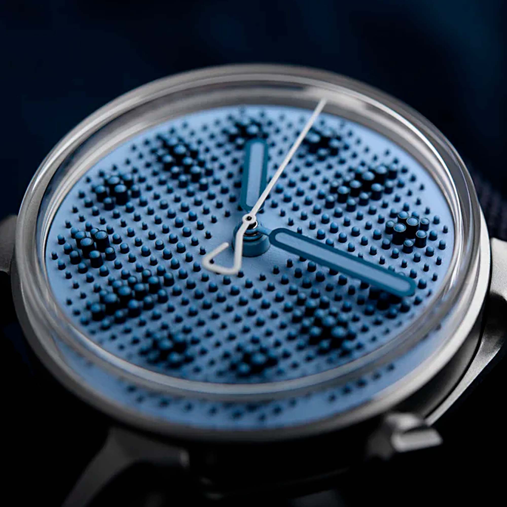 The PROJEKT 01 Variant G1 by Kollokium is a bold expression of modern horology, defined by architectural form and mechanical presence.