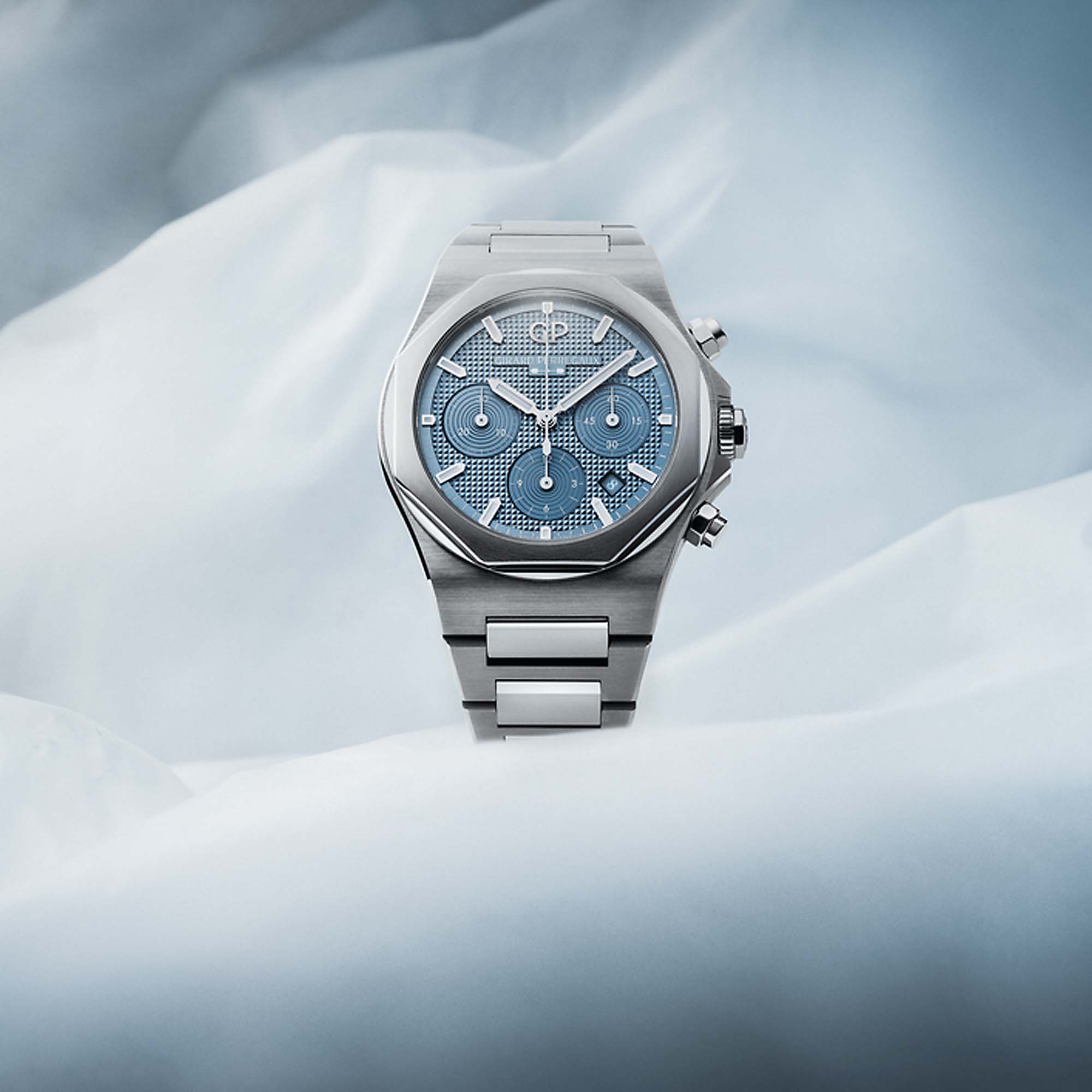 laureato-chronograph-ice-blue-81020-11-3370-1gm-lifestyle