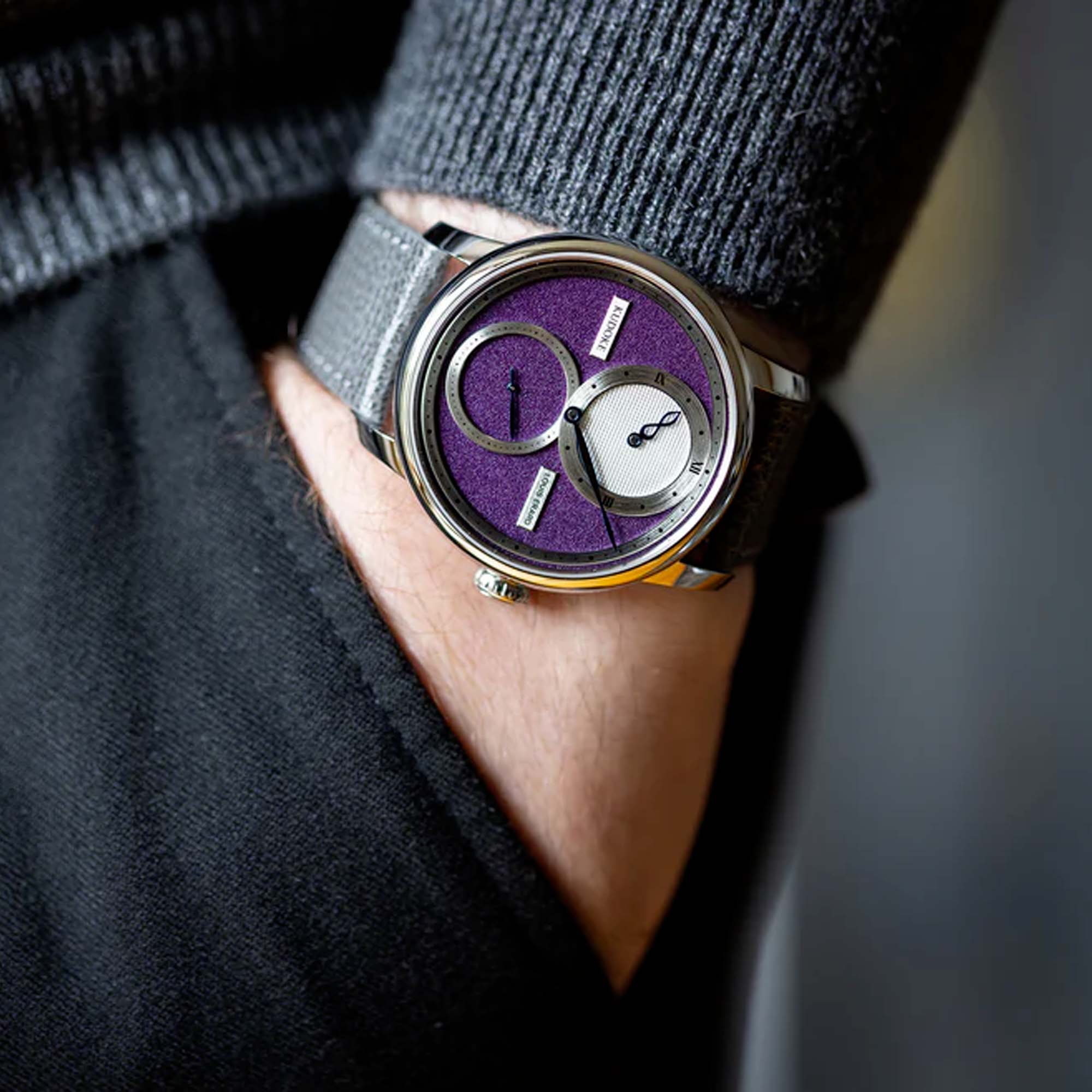 le-regulateur-louis-erard-x-kudoke-purplE-lifestyle