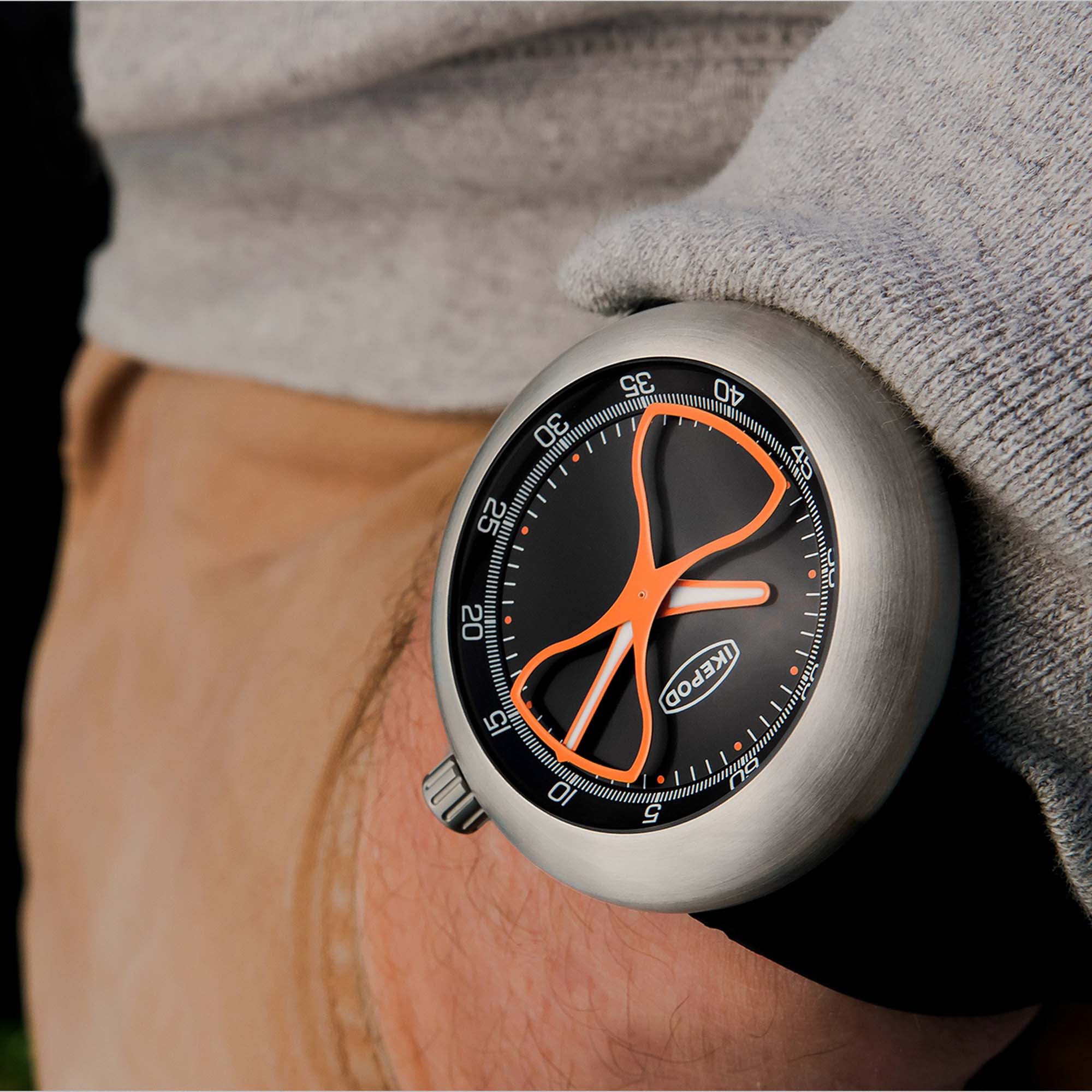 Megapod Hour Glass GAE M002 HG limited edition watch with Japanese automatic movement and distinctive hour glass seconds hand. Available at Swiss Gallery UK.