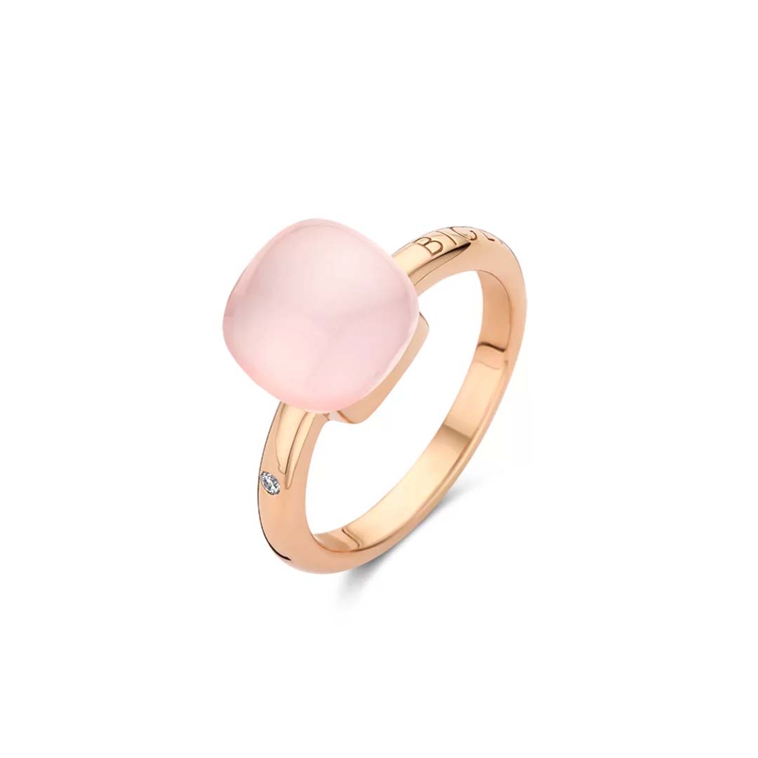 Mini Sweety ring with pink quartz and mother of pearl blends soft blush tones with delicate iridescence in a refined jewellery design.