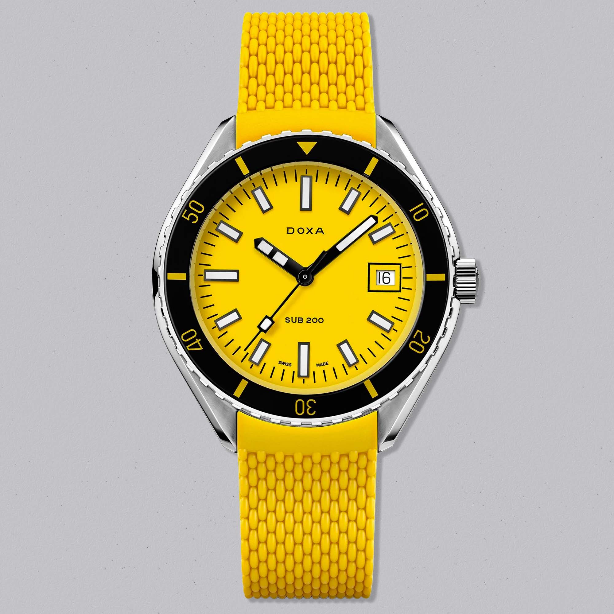 DOXA SUB 200 Divingstar 799.10.361.31 – vibrant yellow dial, 200m water resistance, and Swiss precision built for serious diving adventures.
