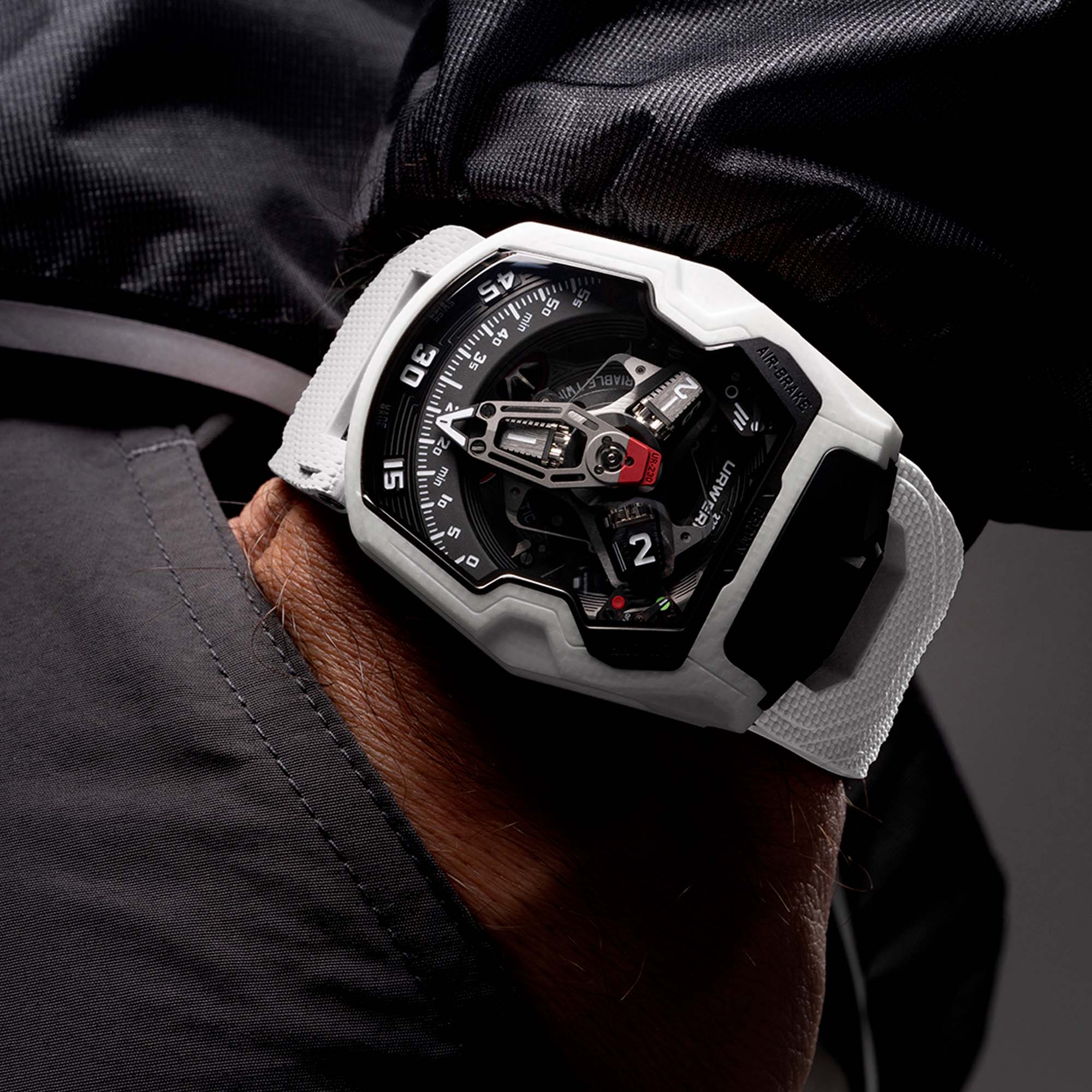 The URWERK UR-230 Polaris combines avant garde mechanics with a proprietary ceramic and fibreglass composite case and a distinctive wandering hour display.